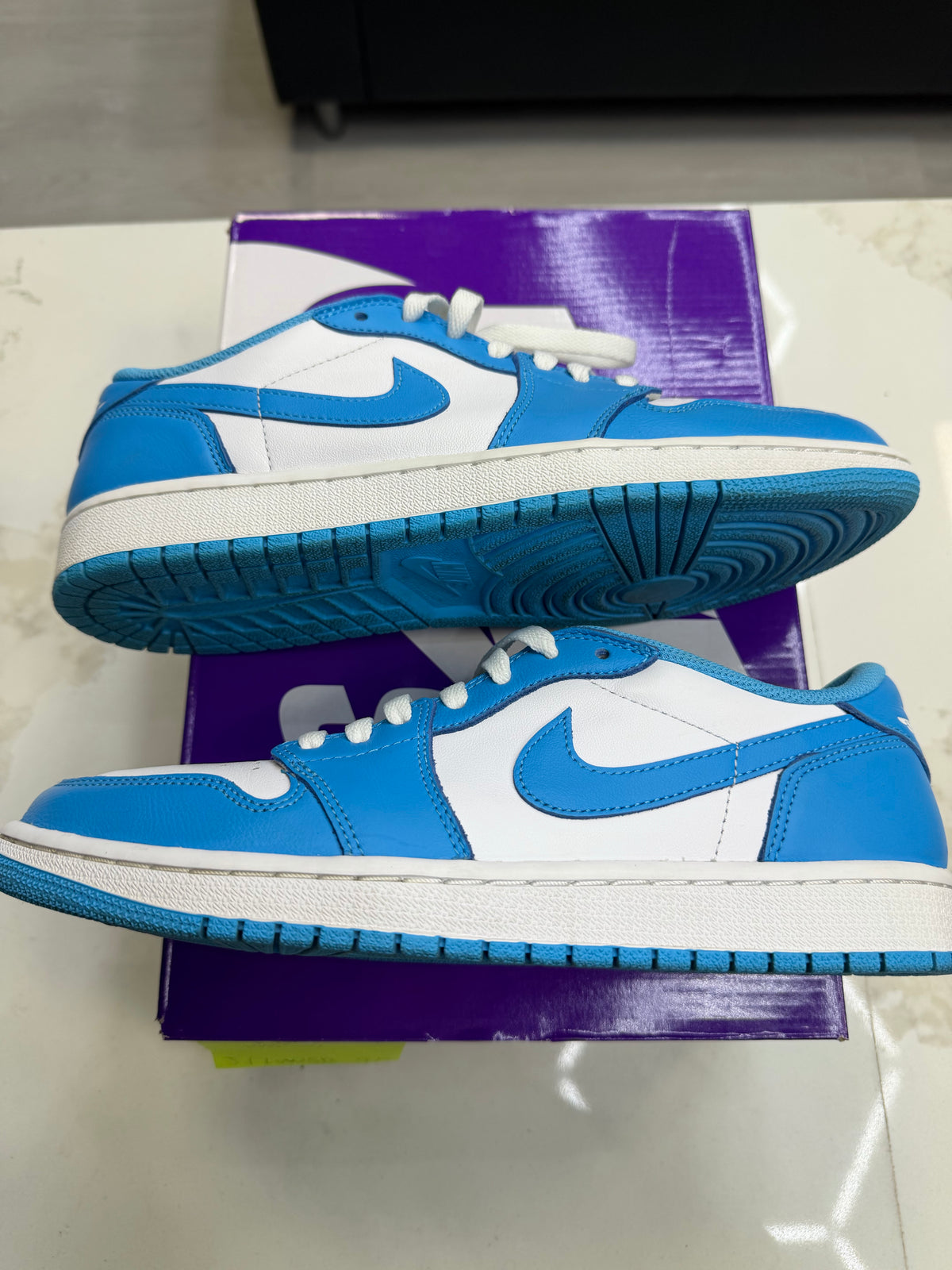 Jordan 1 Low SB UNC