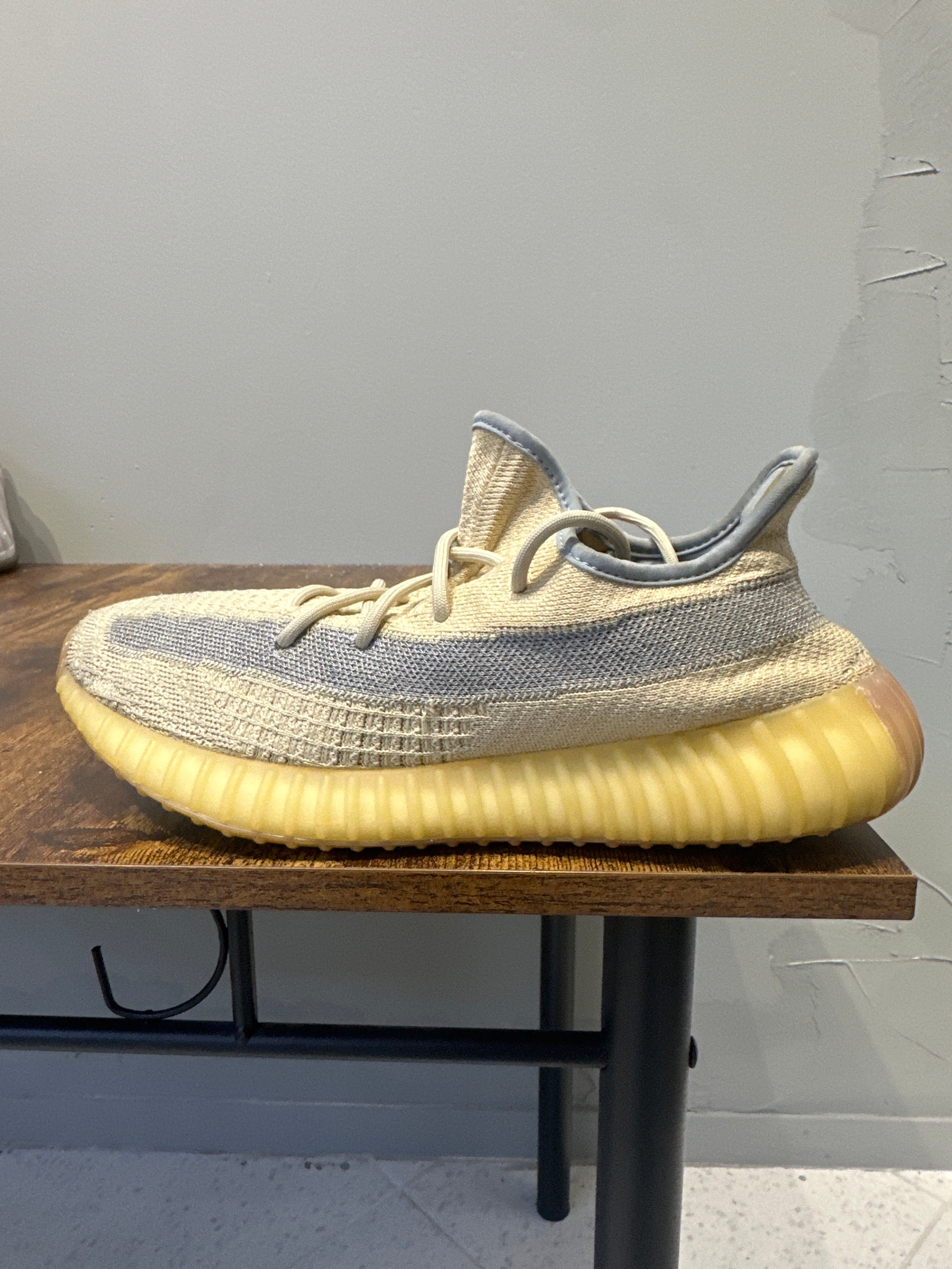 Adidas Yeezy Boost 350v2 "Linen" (Pre-Owned)