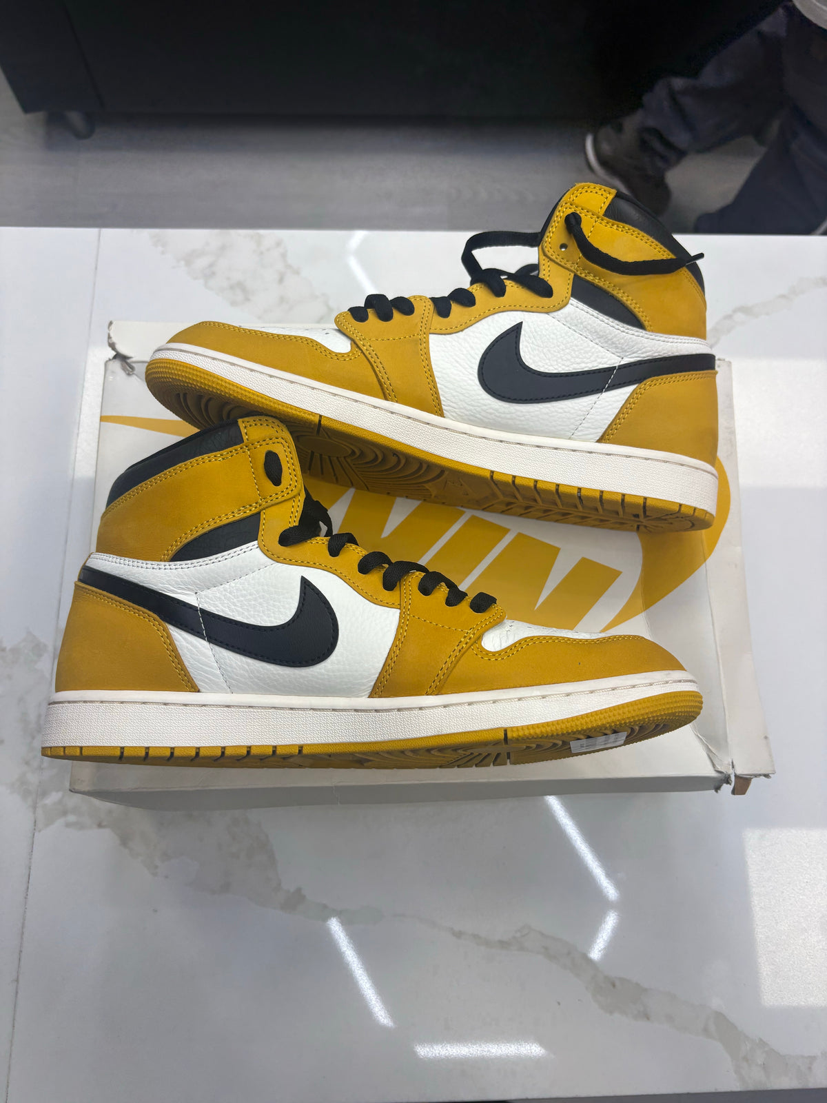 Jordan 1 Retro High Yellow Ochre