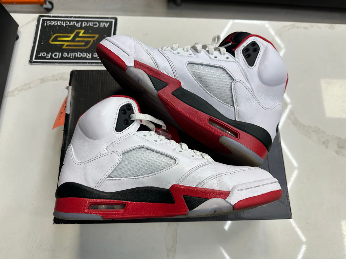 Jordan 5 Retro Fire Red Black Tongue (2025)
