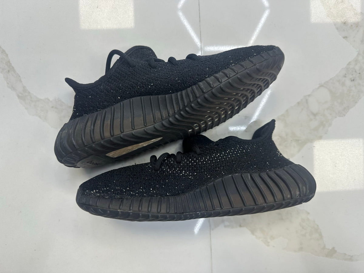 adidas Yeezy Boost 350 V2 Core Black White