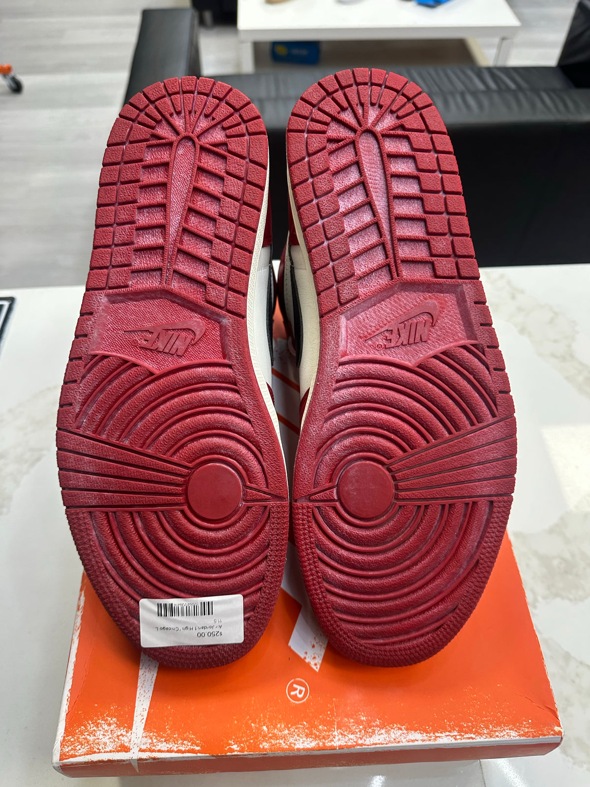 Jordan 1 Retro High OG Chicago Lost and Found