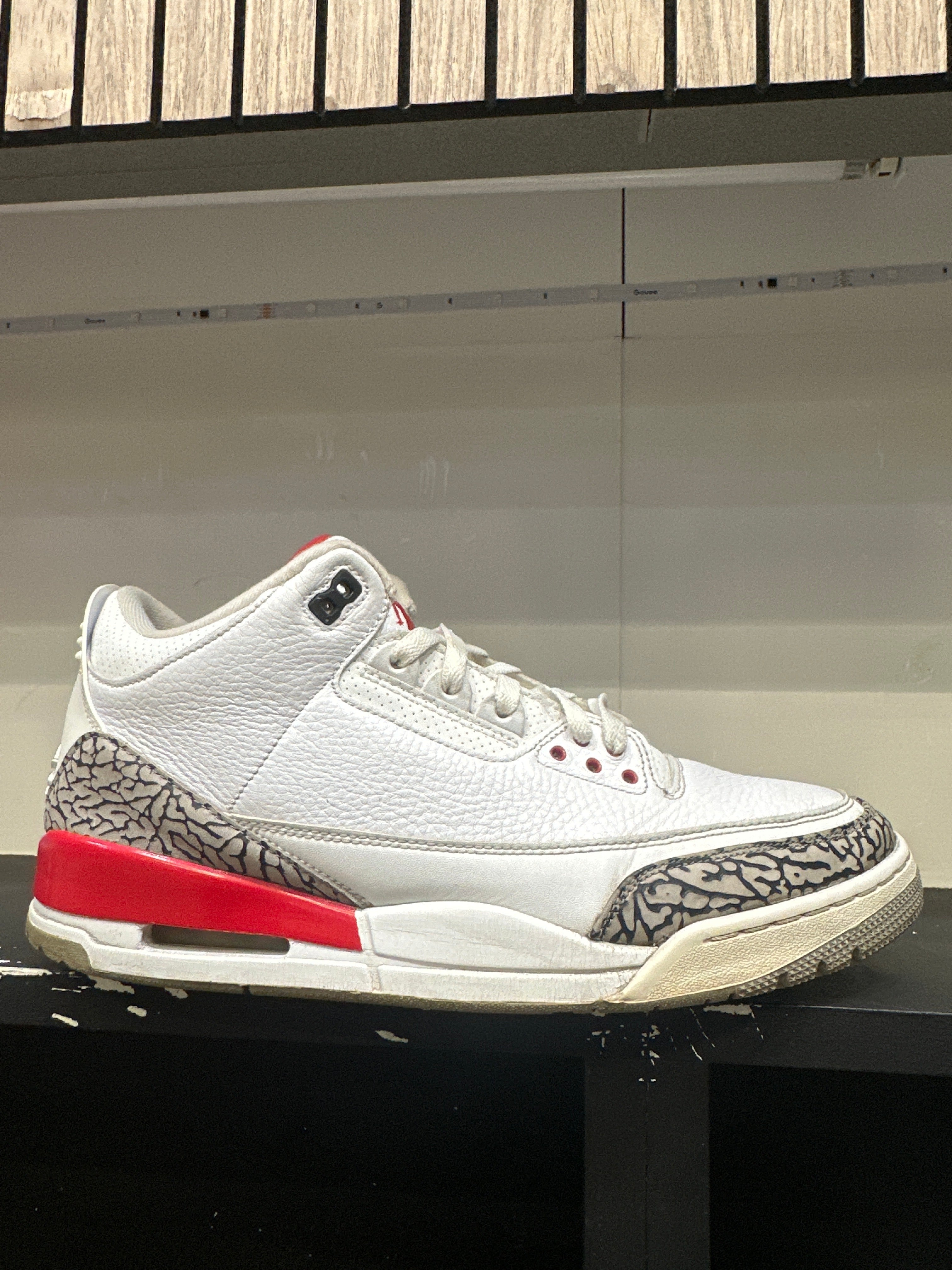 Air Jordan 3 "Hall Of Fame" (Pre-Owned)