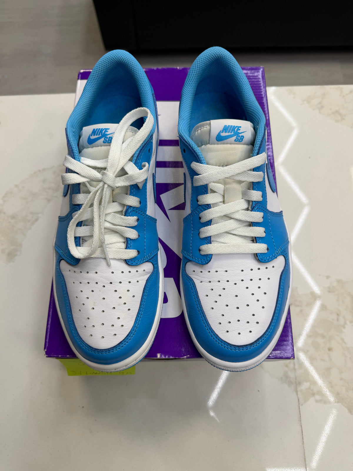 Jordan 1 Low SB UNC