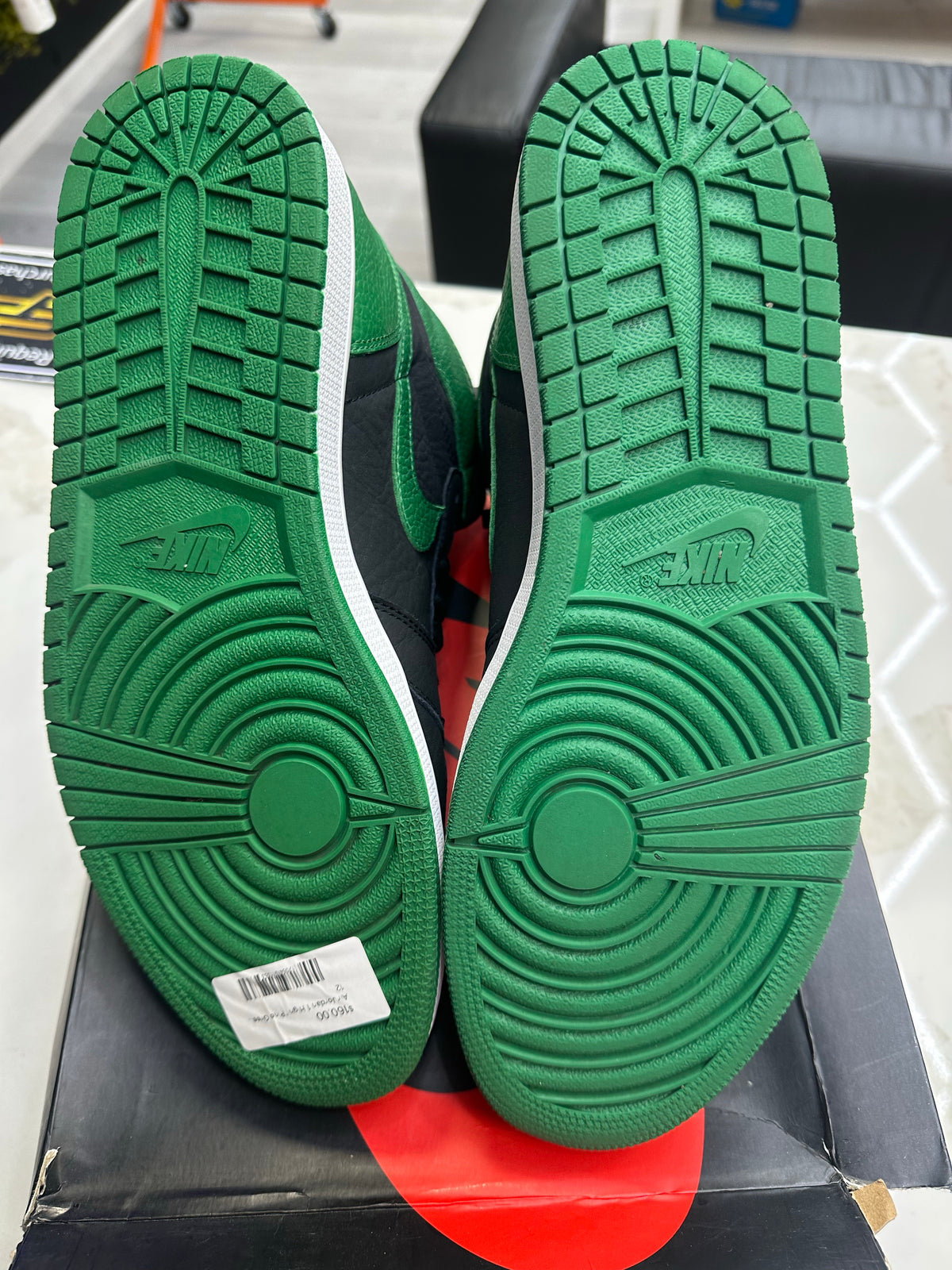 Jordan 1 Retro High Pine Green Black