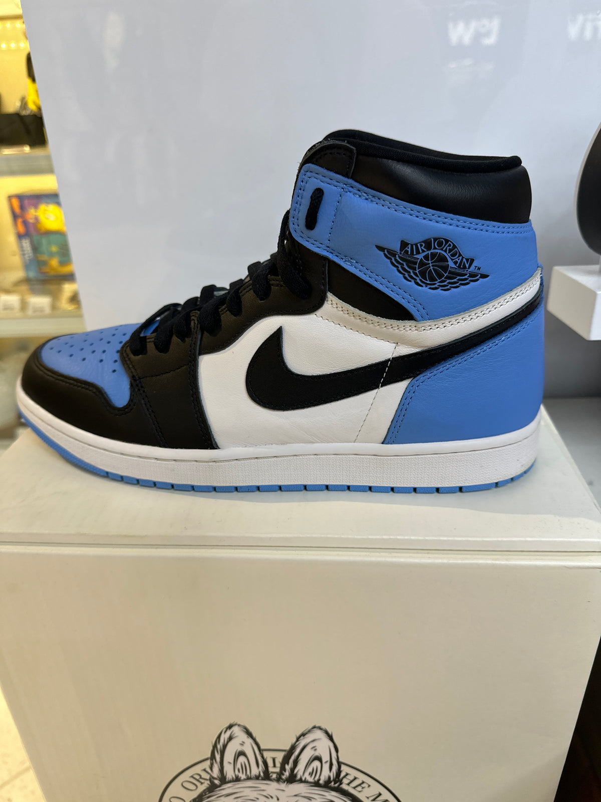 Air Jordan 1 High "UNC Toe" (pre-owned)