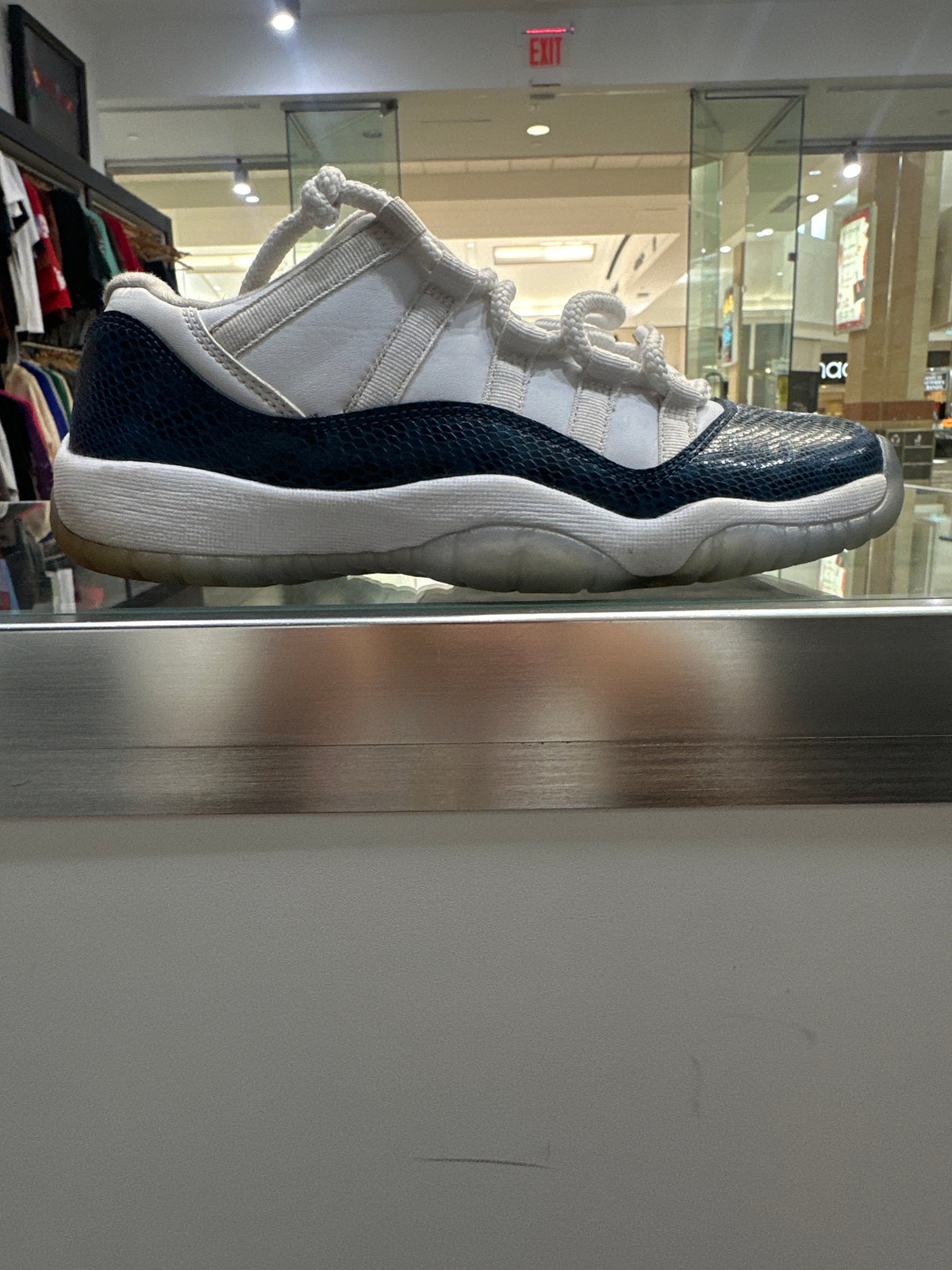 Air Jordan 11 Retro Low "Snake Navy" (2019) (GS) (Pre-Owned)