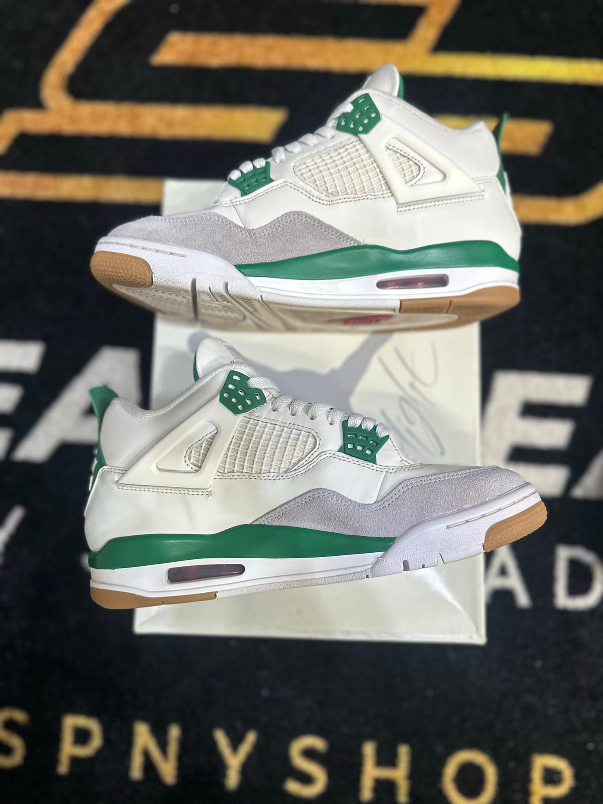 Air Jordan 4 Retro SB Pine Green