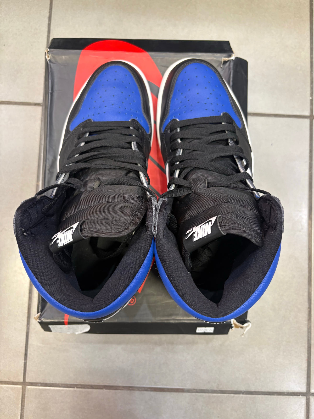Air Jordan 1 Retro High Royal Toe
