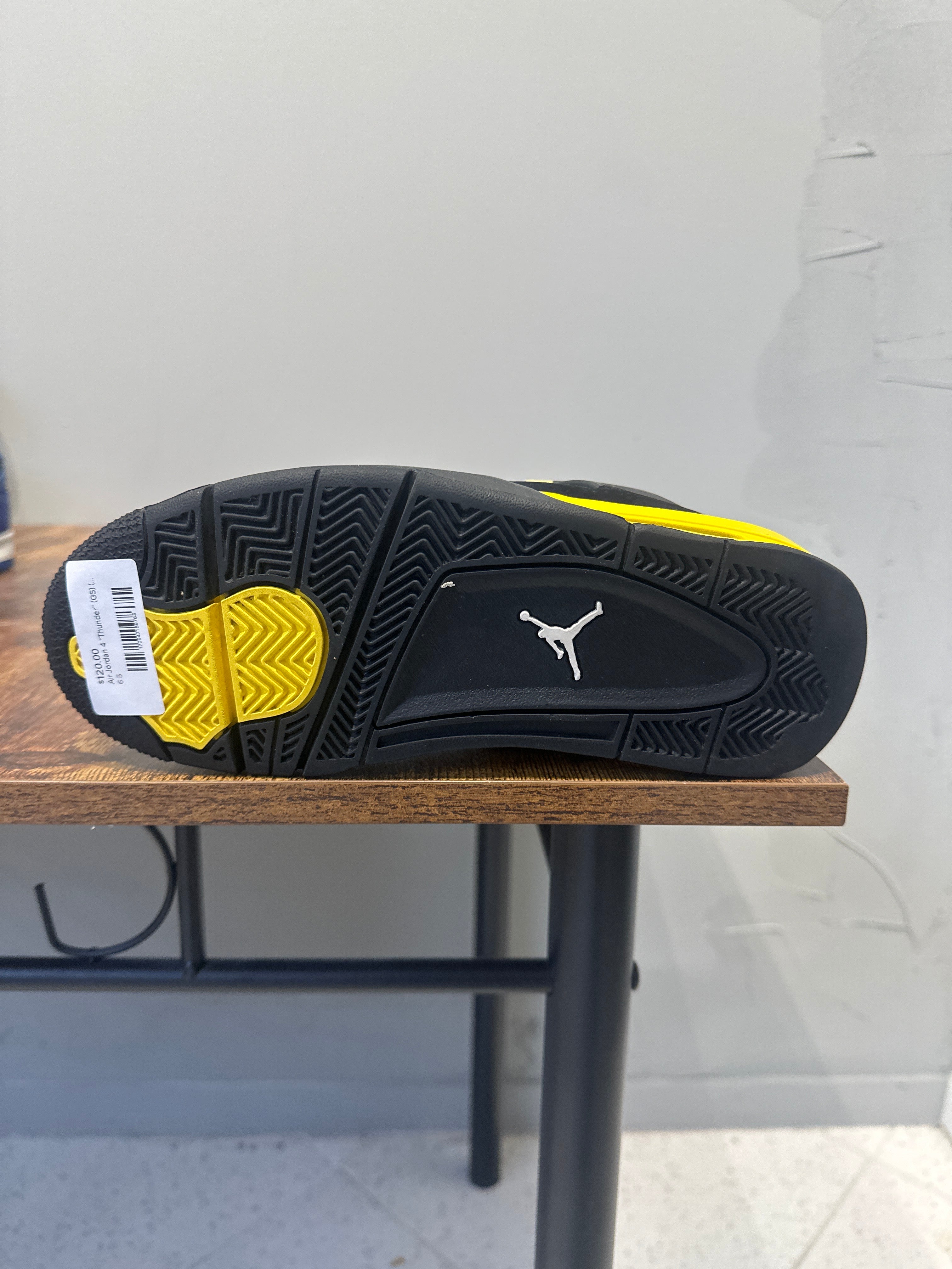 Air Jordan 4 "Thunder" (GS) (2023) (Pre-Owned)
