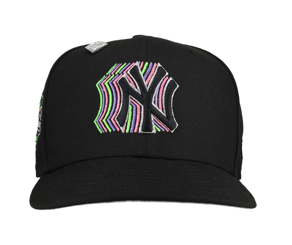 New York Yankees 2000 WS Trippy Neon Metallic 59Fifty Fitted Hat