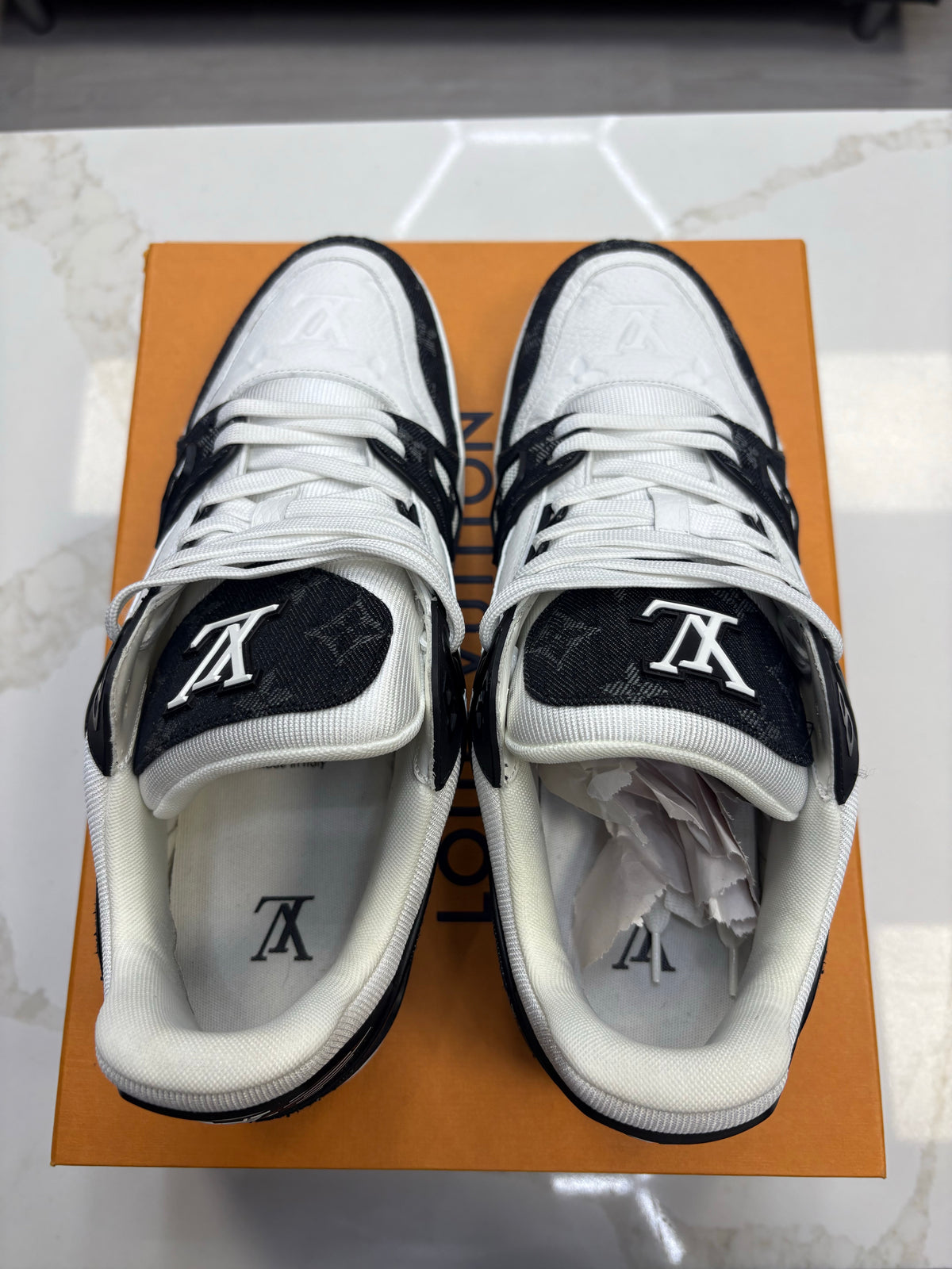 Louis Vuitton Trainer White/Black