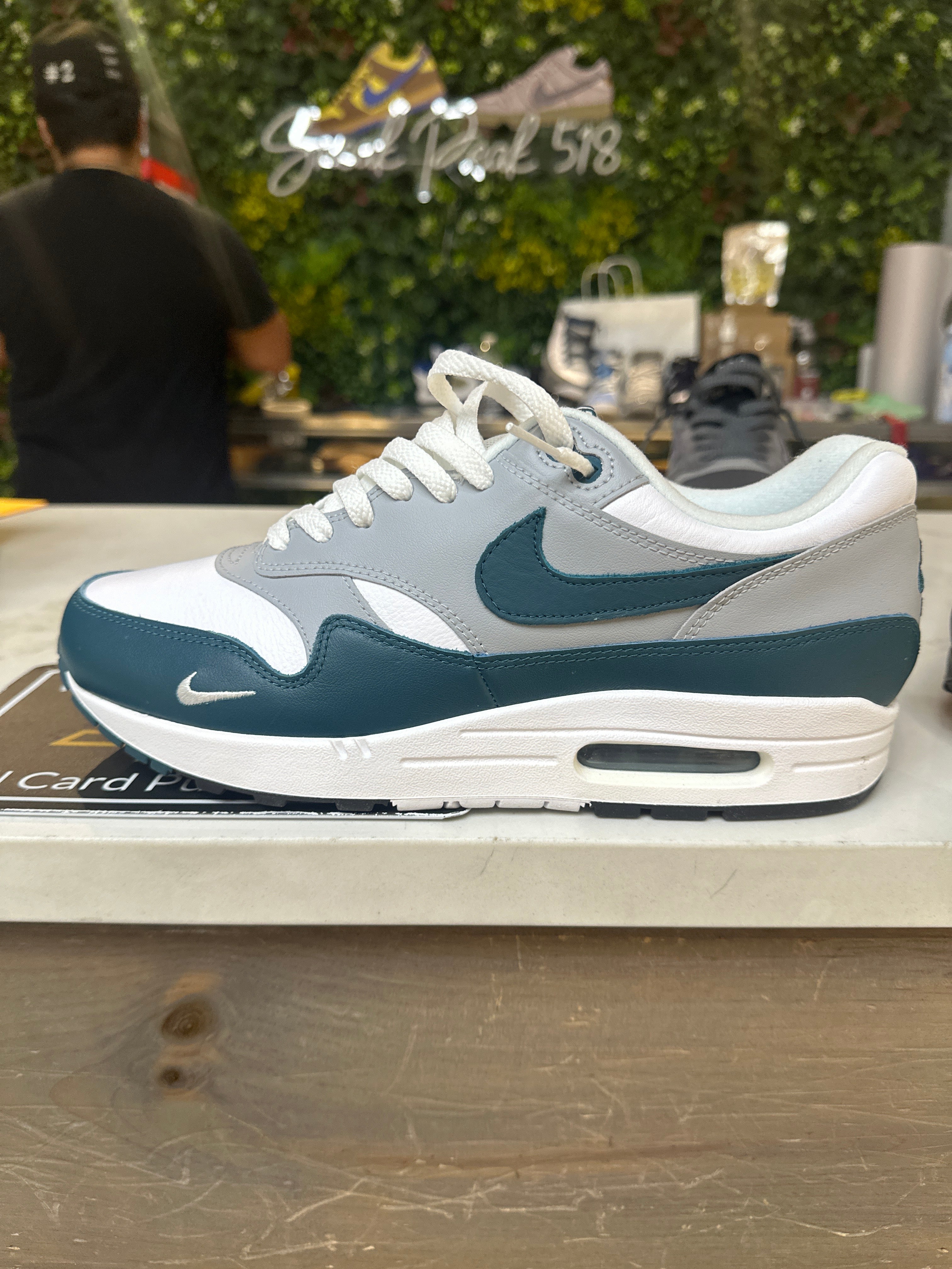 Nike Air Max 1 "Dark Teal Green" (pre-owned)