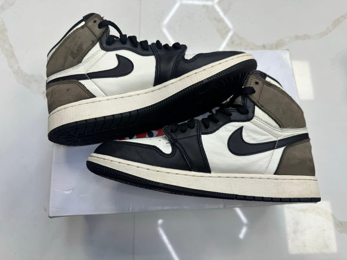 Jordan 1 Retro High Dark Mocha