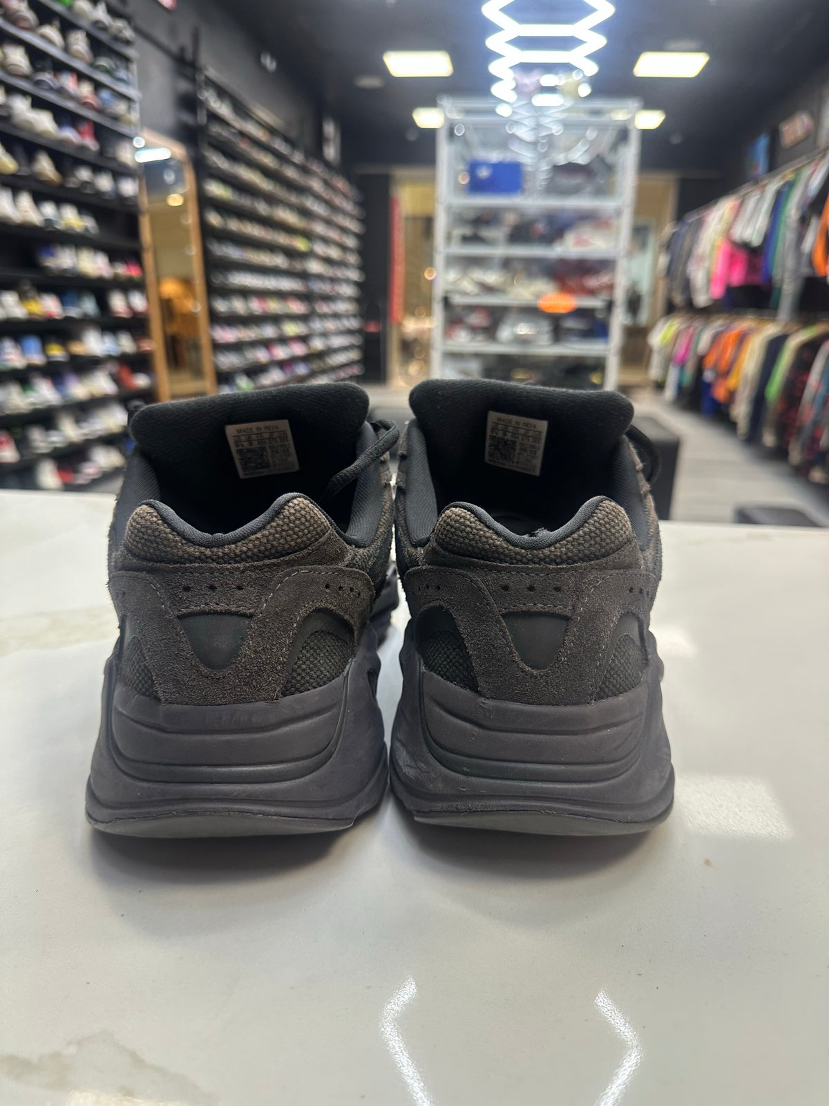 adidas Yeezy Boost 700 V2 Vanta