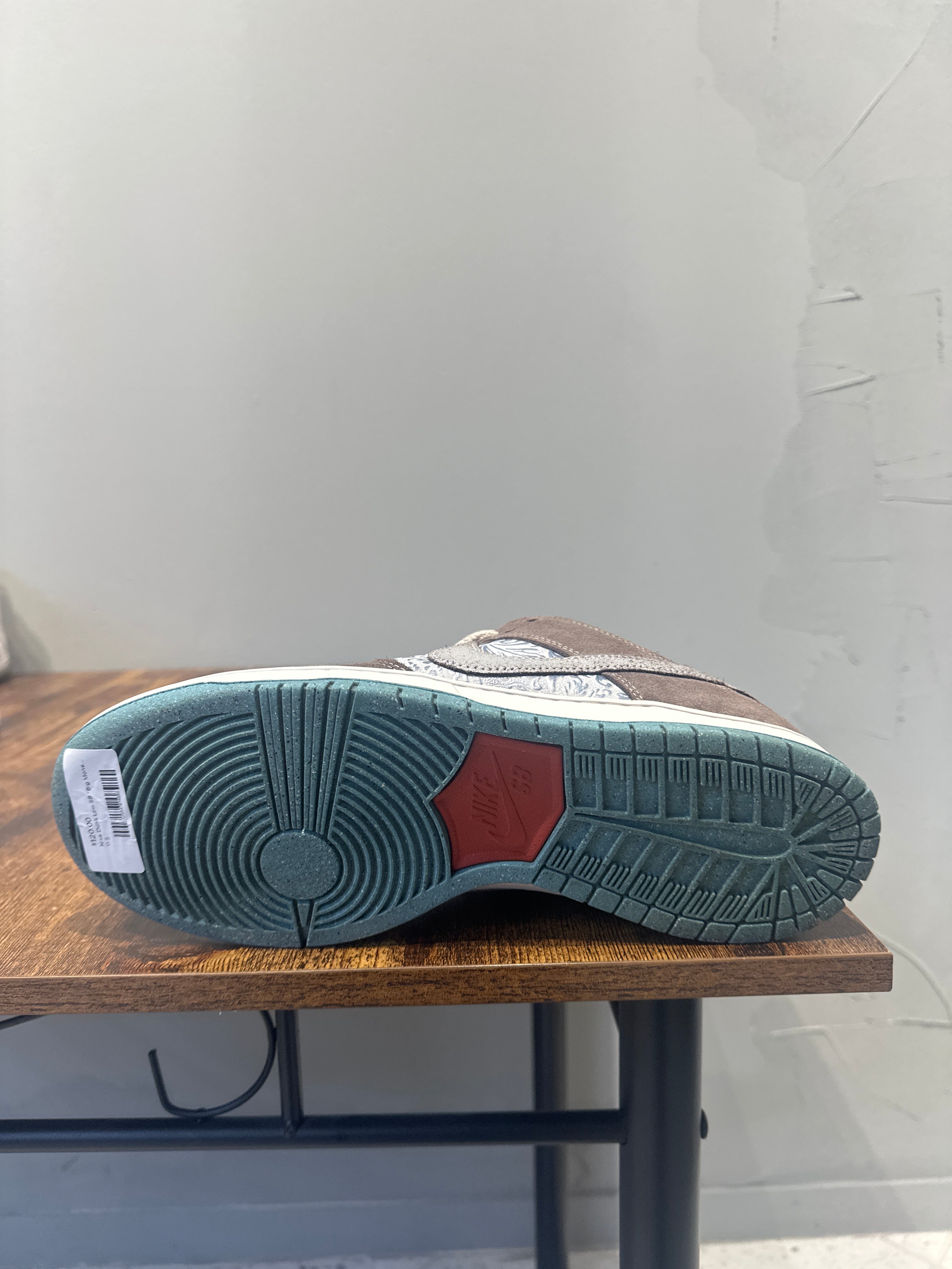 Nike Dunk Low SB "Big Money Savings" (Pre-Owned)