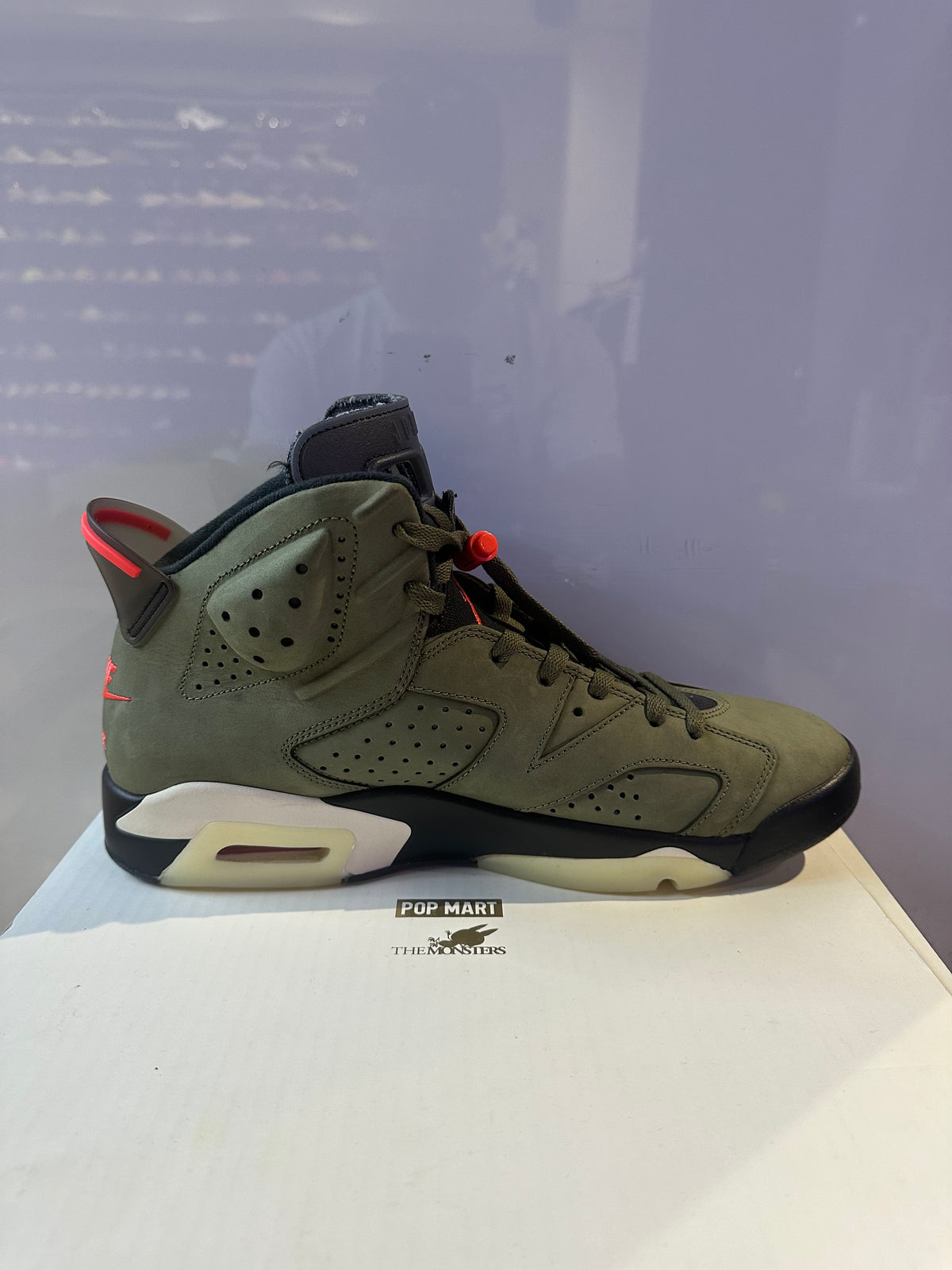 Air Jordan 6 X Travis Scott "Olive"(Pre-Owned)