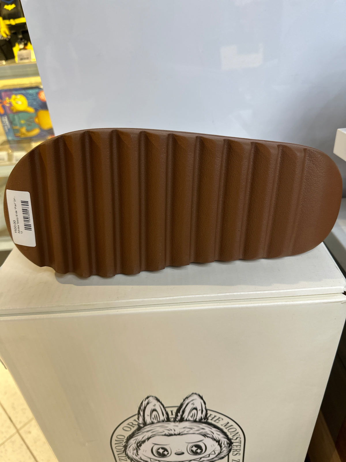 Adidas Yeezy Slide "Flax" (pre-owned)