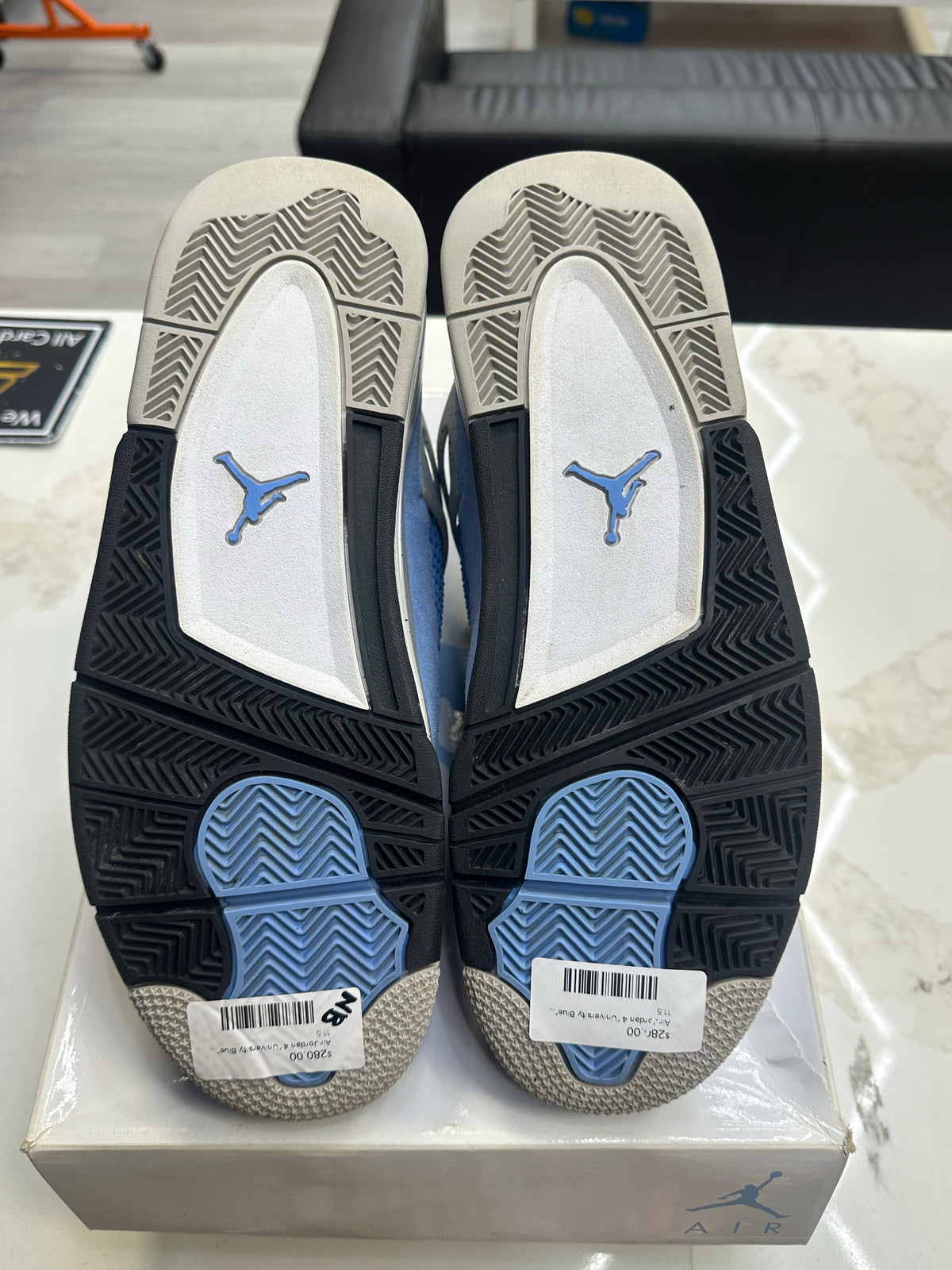 Jordan 4 Retro University Blue