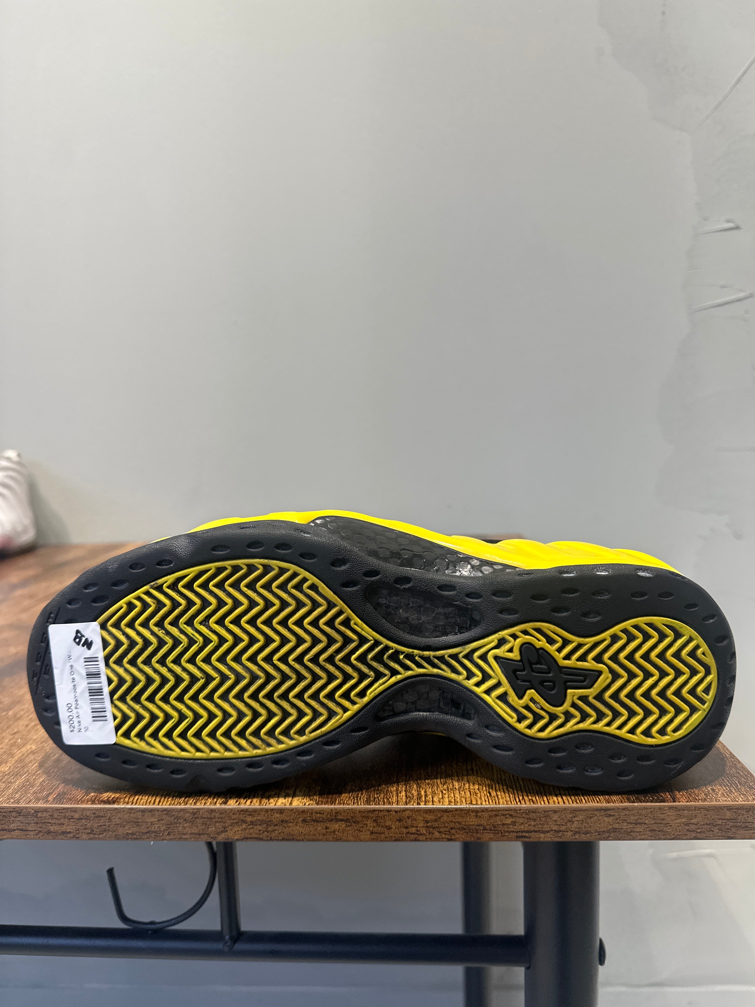 Nike Air Foamposite One "Wu-Tang Optic Yellow" (Pre-Owned)