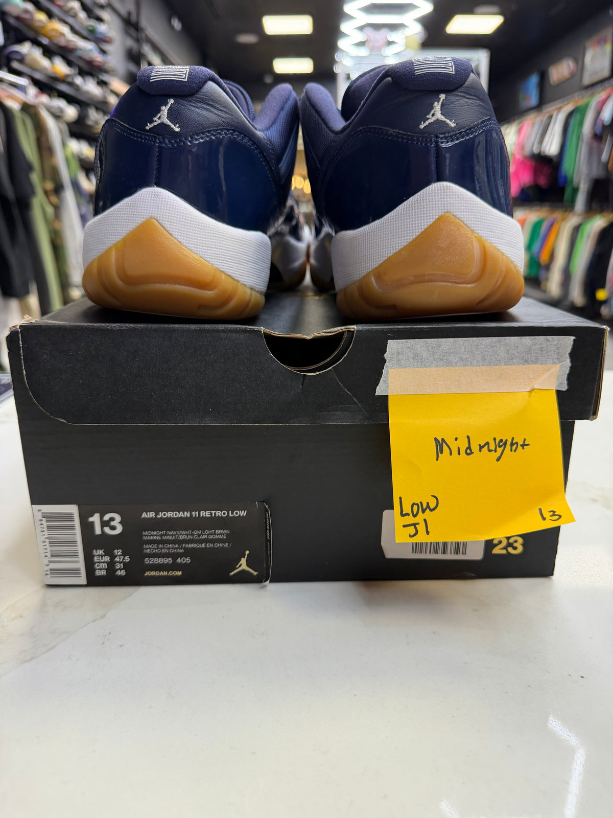 Jordan 11 Retro Low Midnight Navy