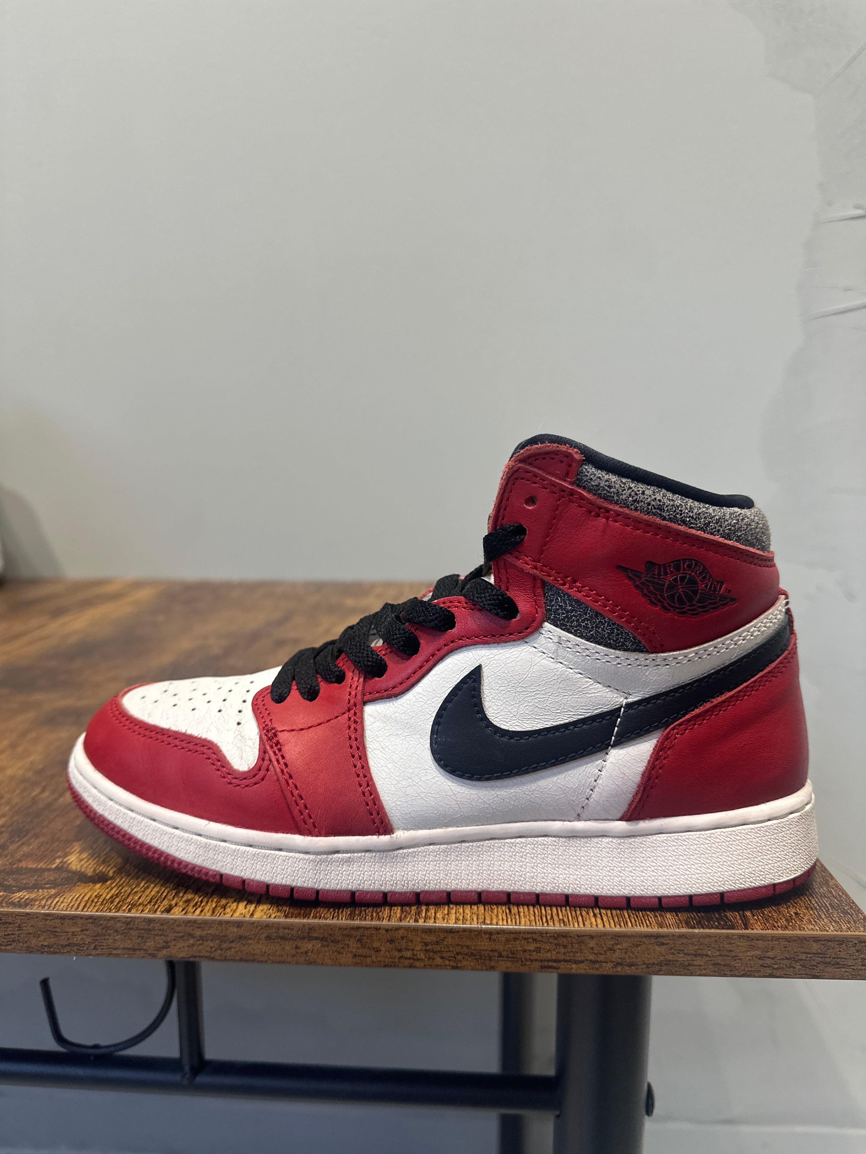 Air Jordan 1 High "Lost and Found" (GS) (Pre-Owned)
