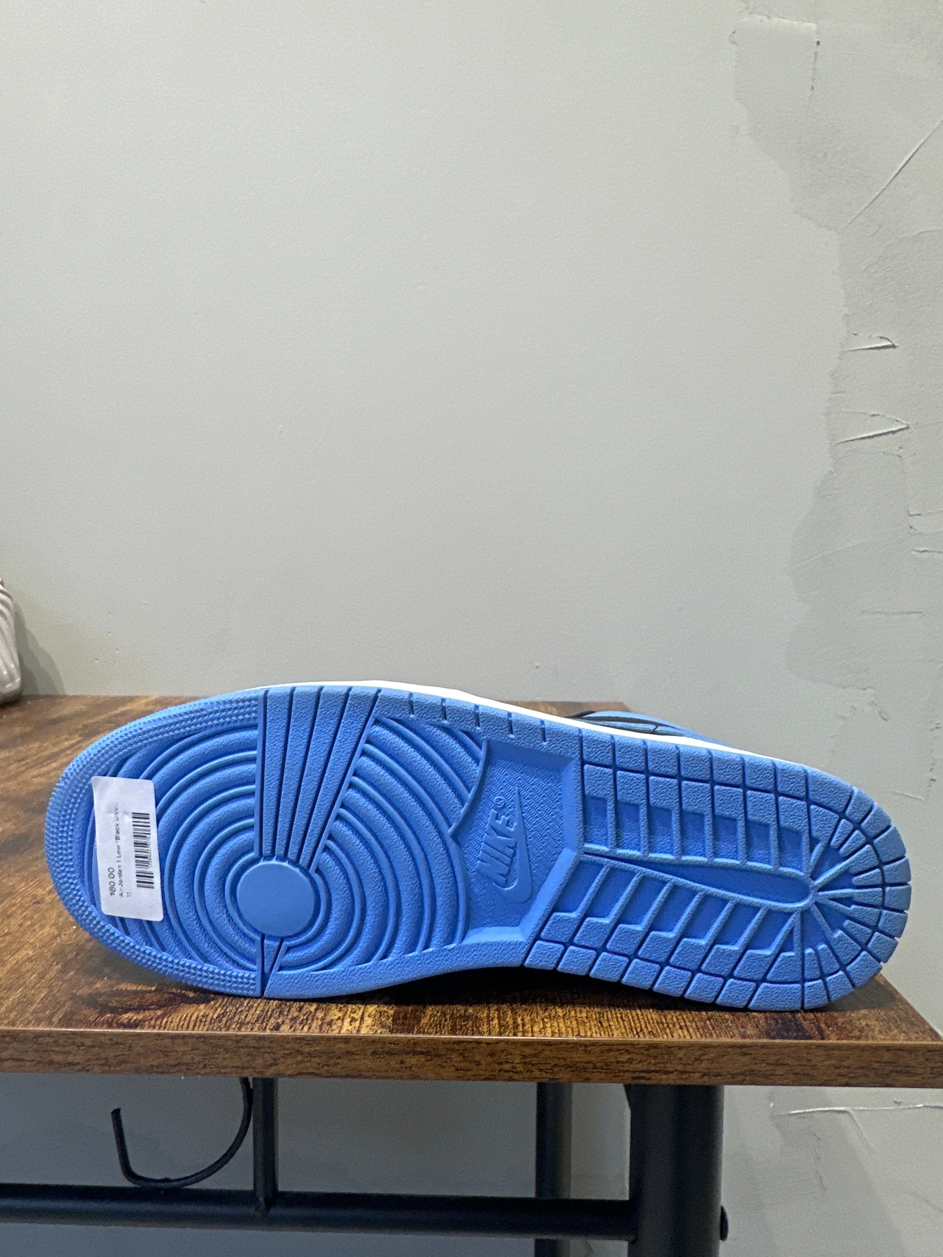 Air Jordan 1 Low "Black University Blue" (Pre-Owned)