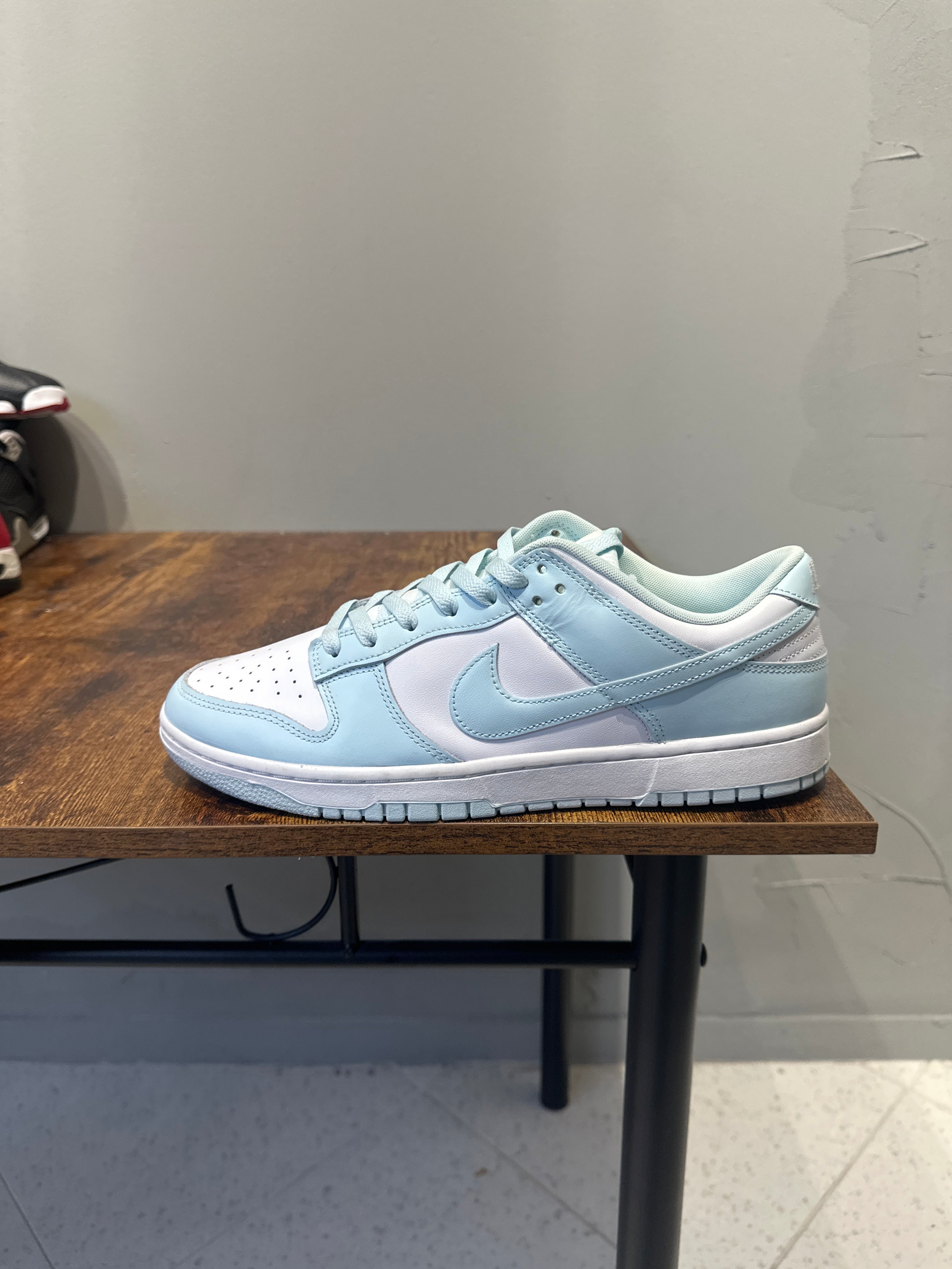 Nike Dunk Low "Glacier Blue" (Pre-Owned)