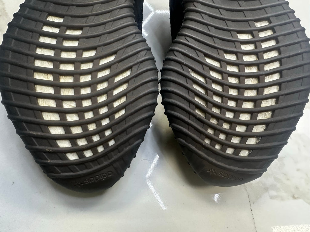 adidas Yeezy Boost 350 V2 Core Black White