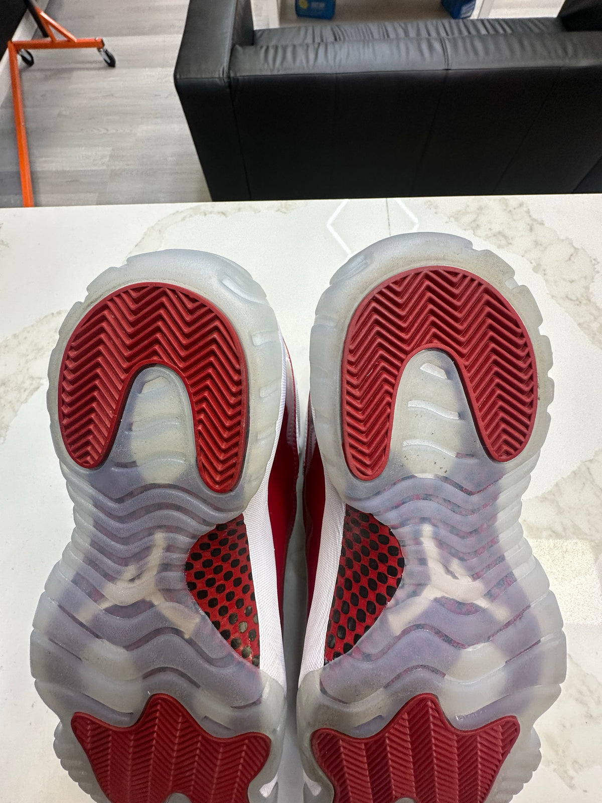Jordan 11 Retro Cherry (2022)