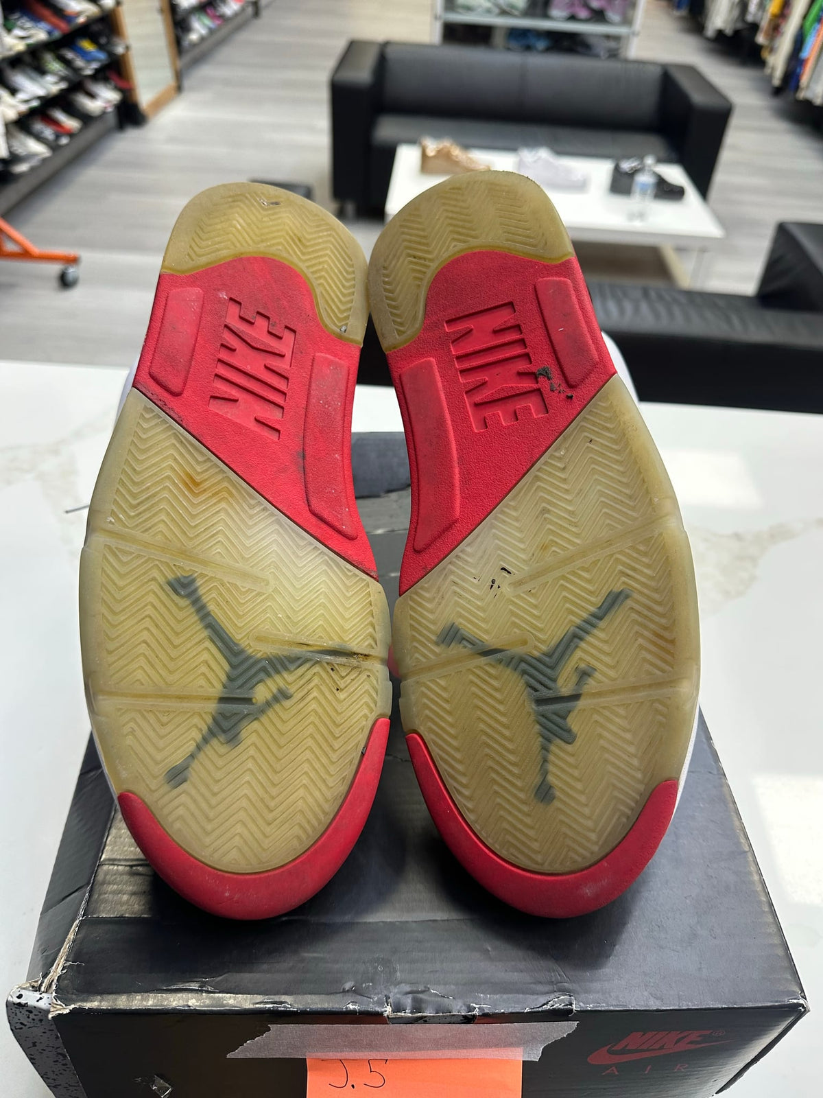 Jordan 5 Retro Fire Red Black Tongue (2025)