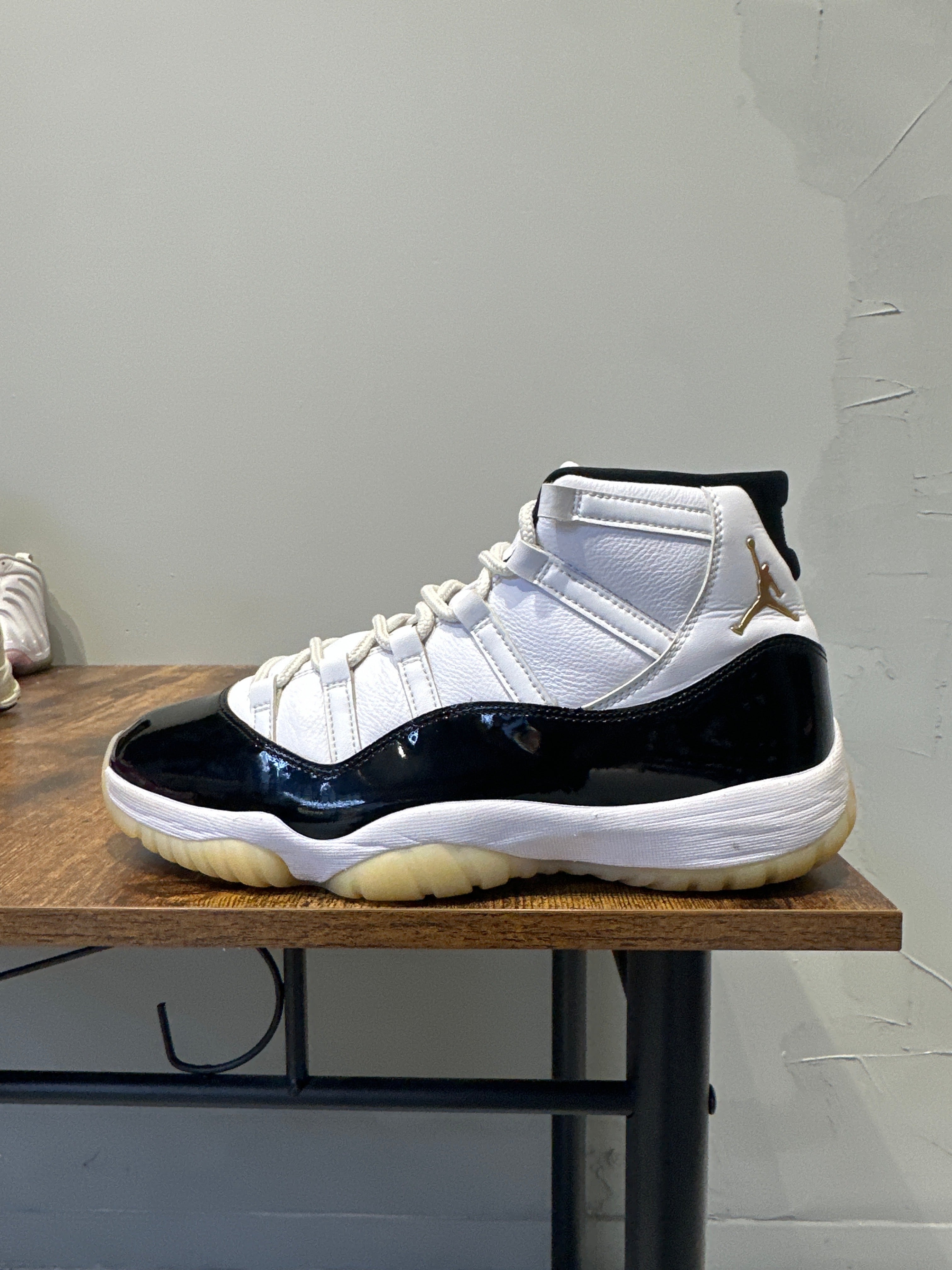Air Jordan 11 "DMP Gratitude" (Pre-Owned)