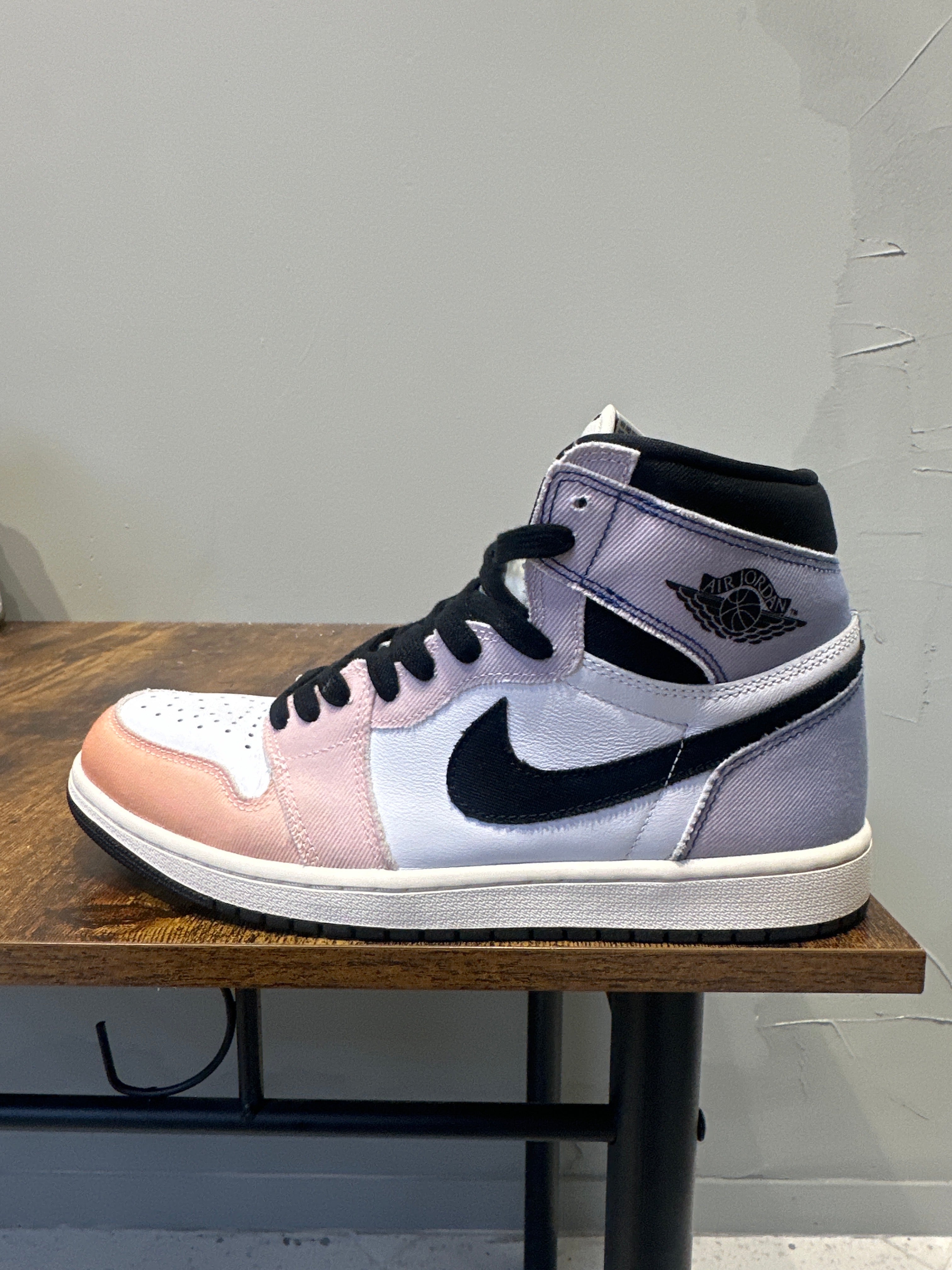 Air Jordan 1 High "Skyline" (Pre-Owned) NB