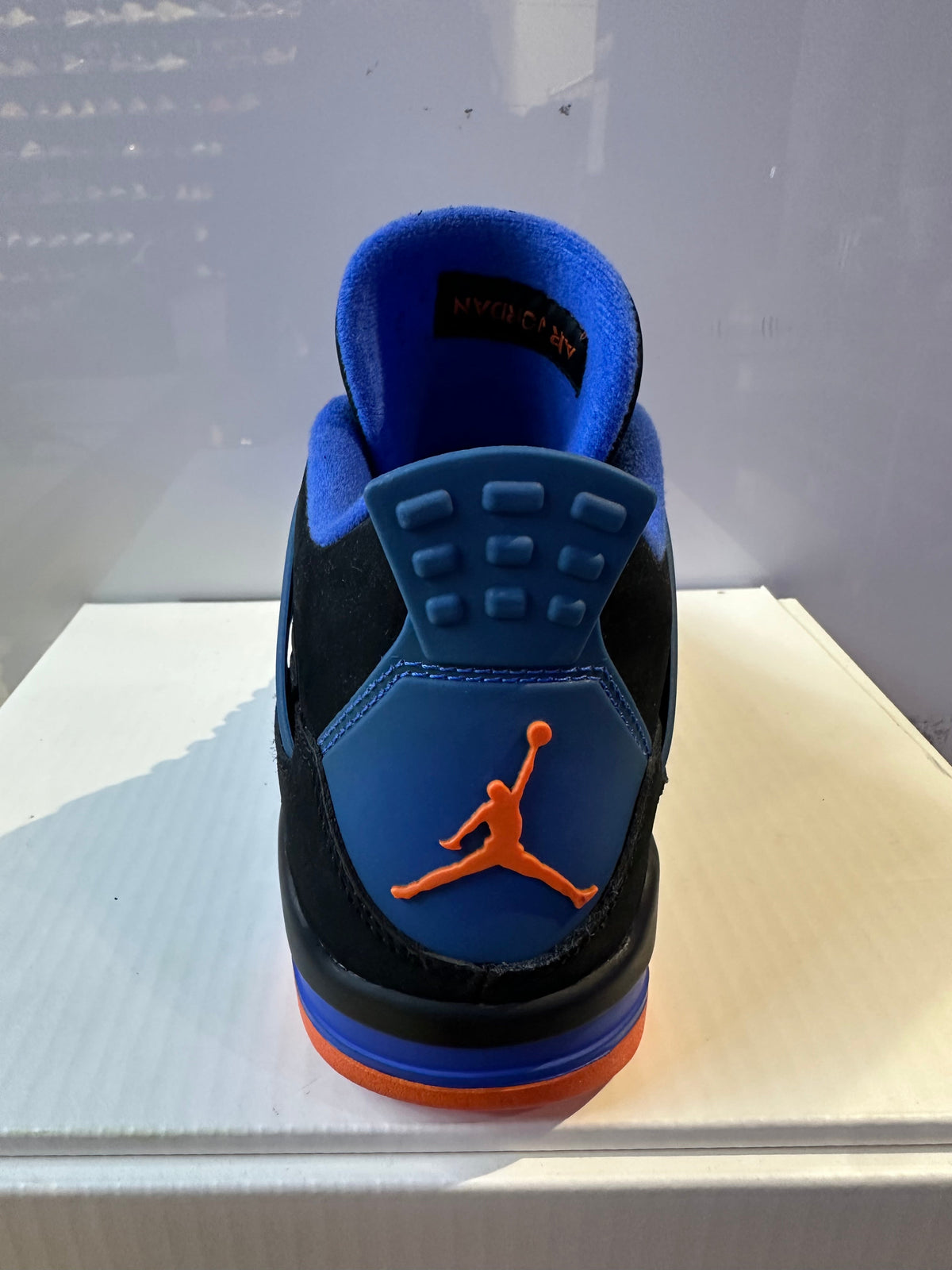 Jordan 4 Retro Cavs