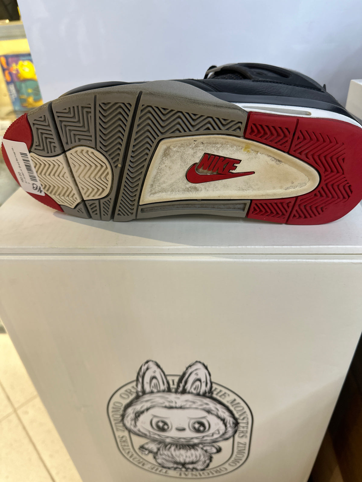 Air Jordan 4 "Bred Reimagined" (pre-owned)