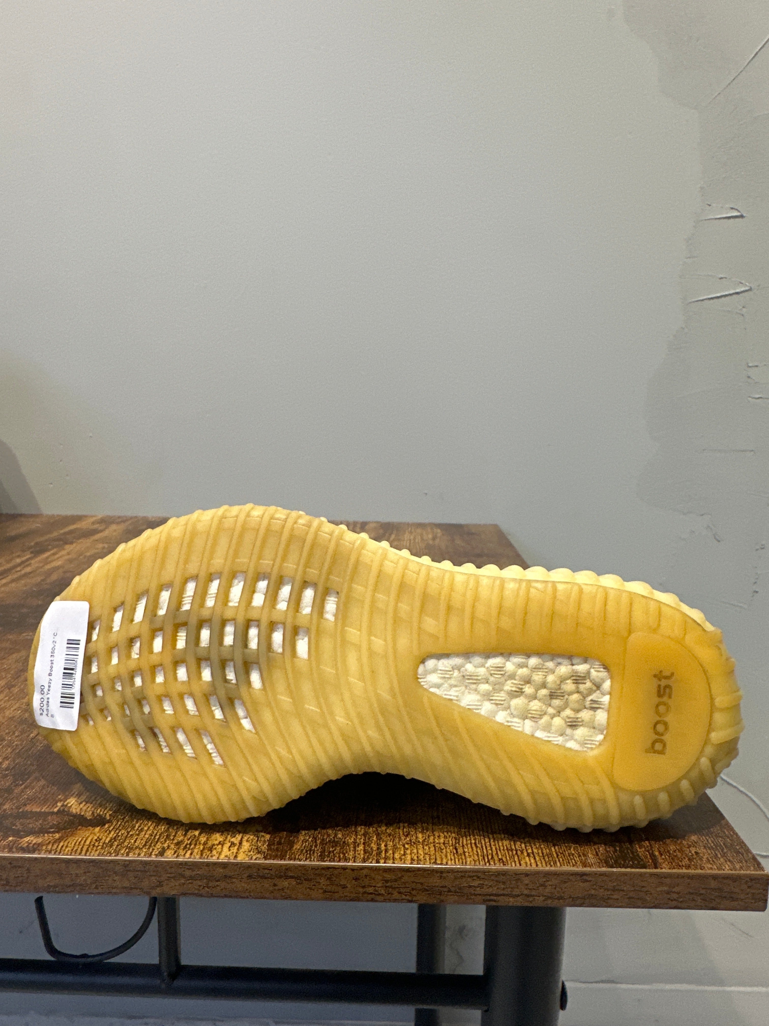 Adidas Yeezy Boost 350v2 "Carbon" (Pre-Owned)