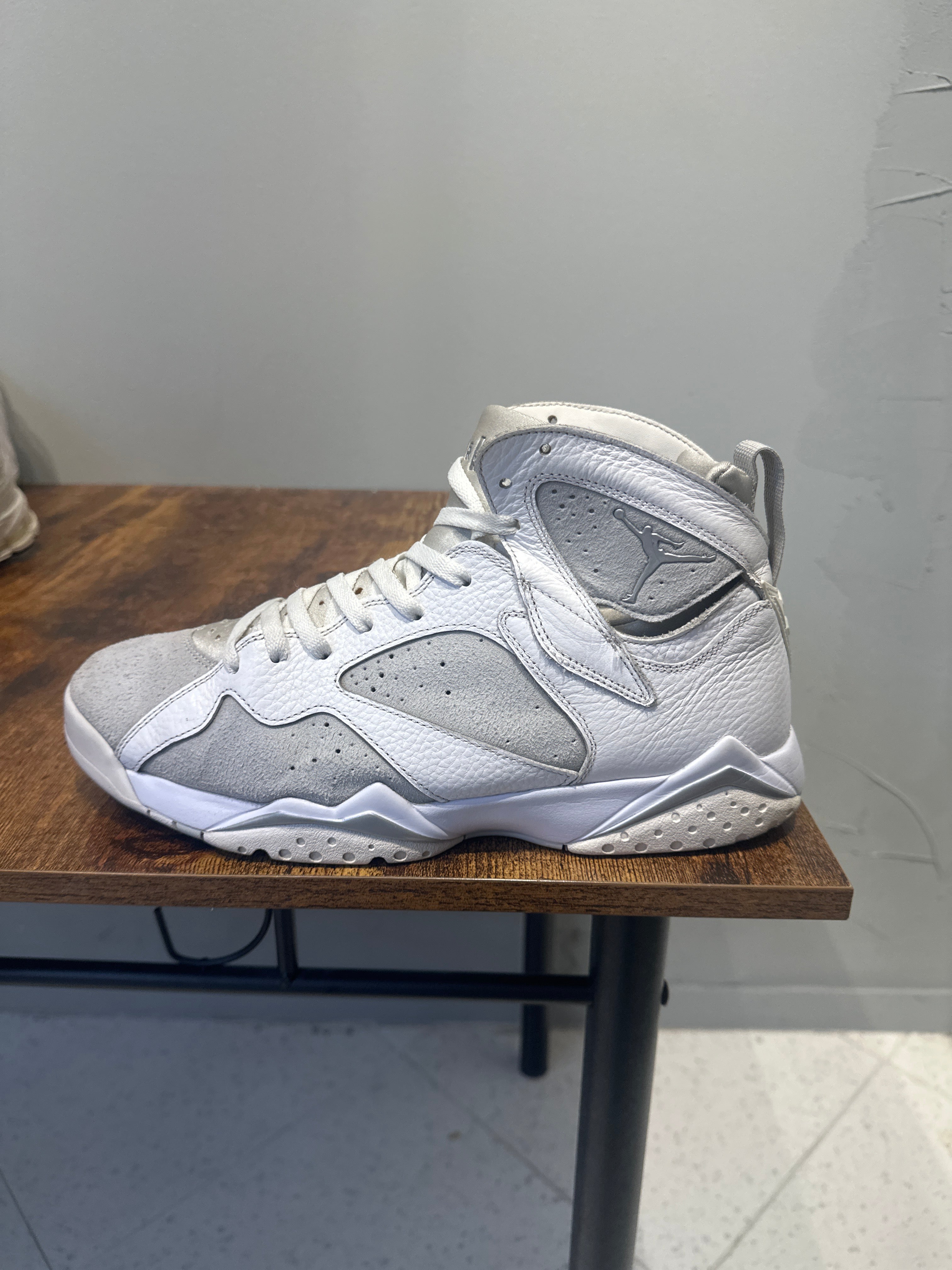 Air Jordan 7 "Pure Platinum" (Pre-Owned)