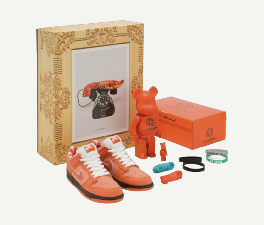 Nike SB Dunk Low "Orange Lobster" Special Box