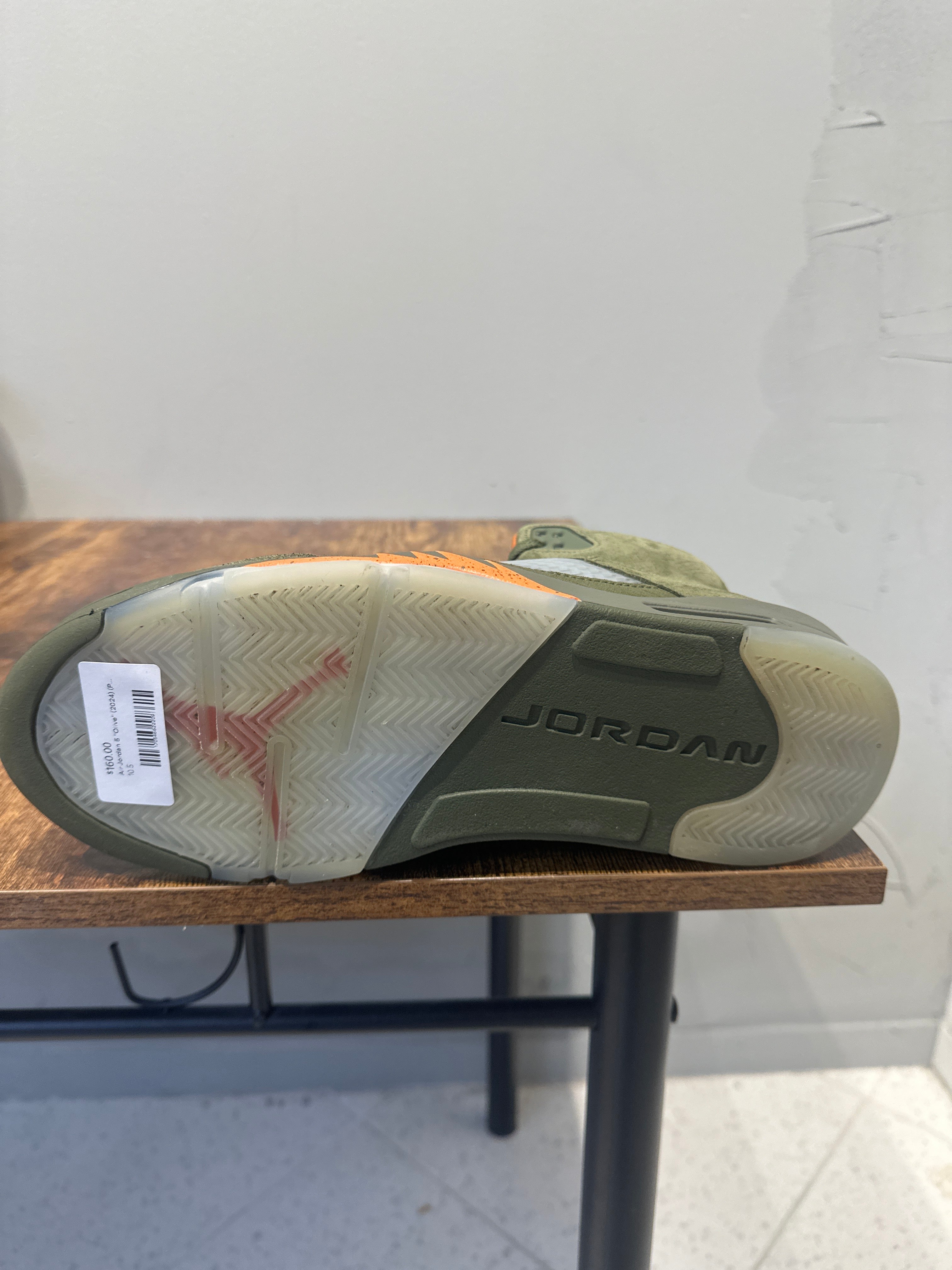 Air Jordan 5 "Olive" (2024) (Pre-Owned)
