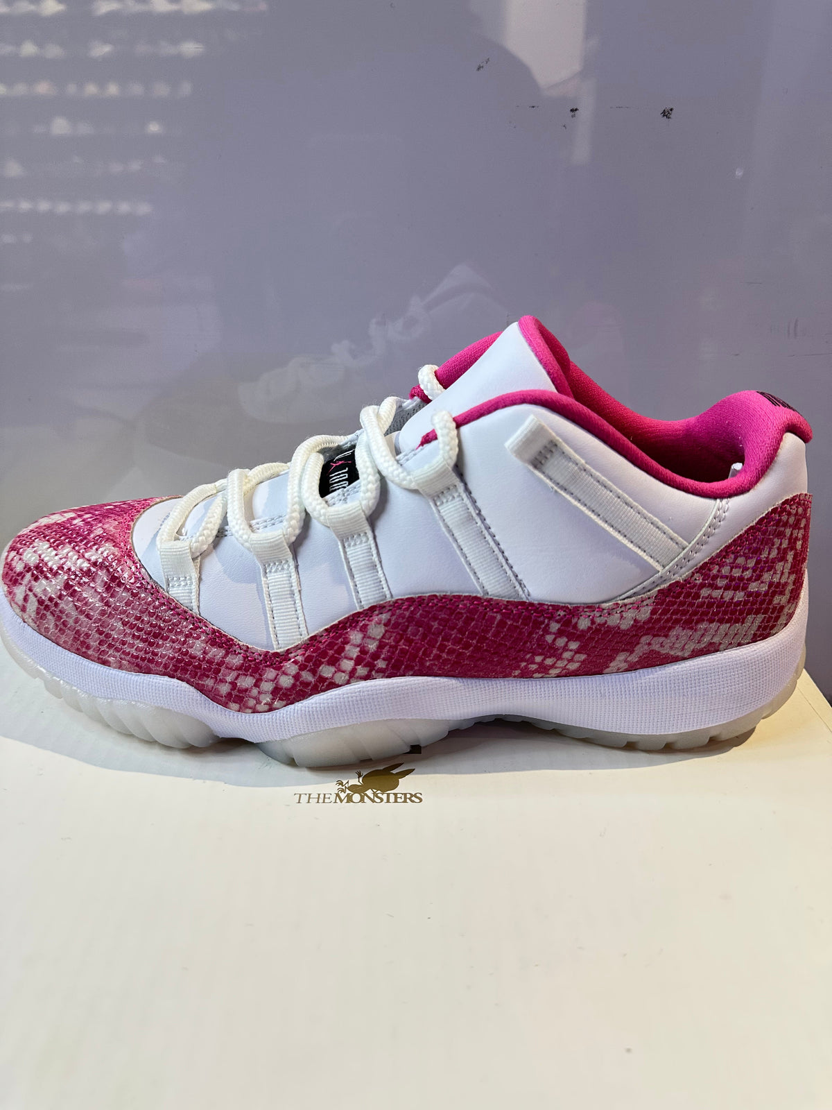 Jordan 11 Retro Low Pink Snakeskin (2019) (Women's)