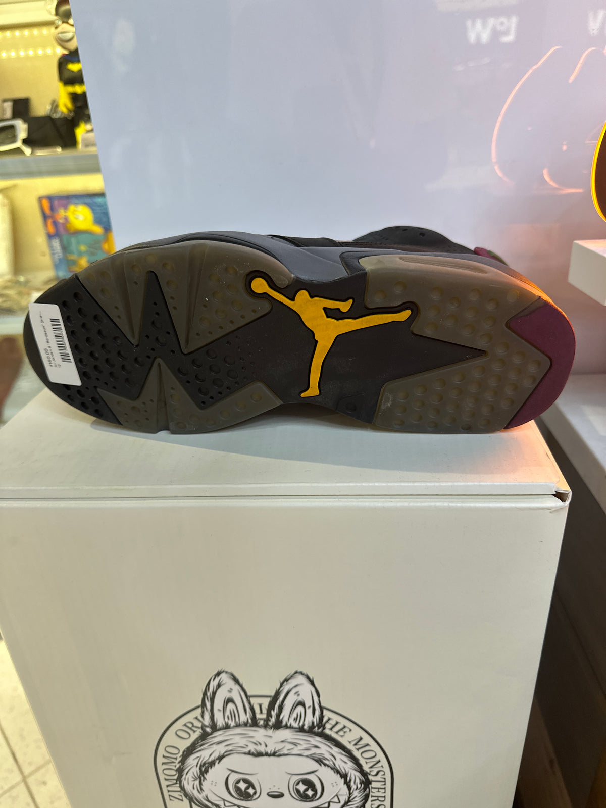 Air Jordan 6 "Bordeaux" (pre-owned)