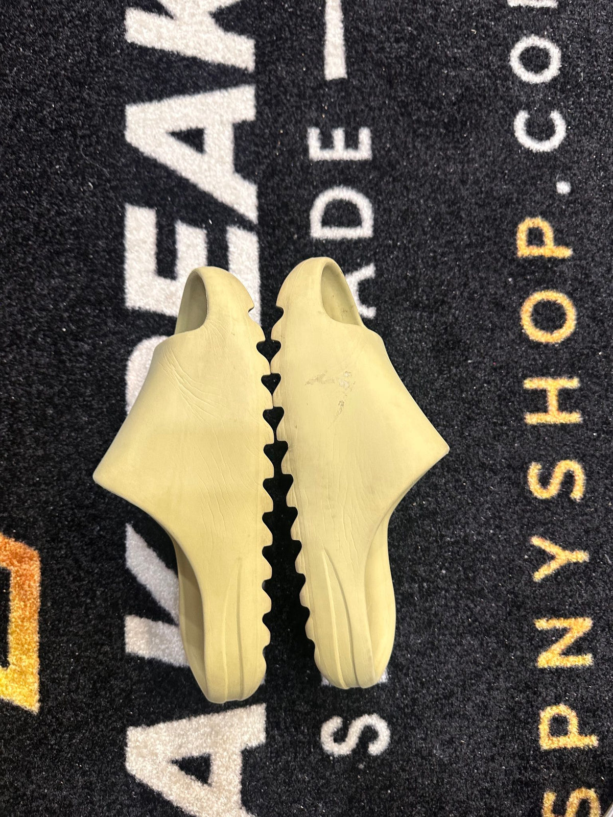 adidas Yeezy Slide Resin