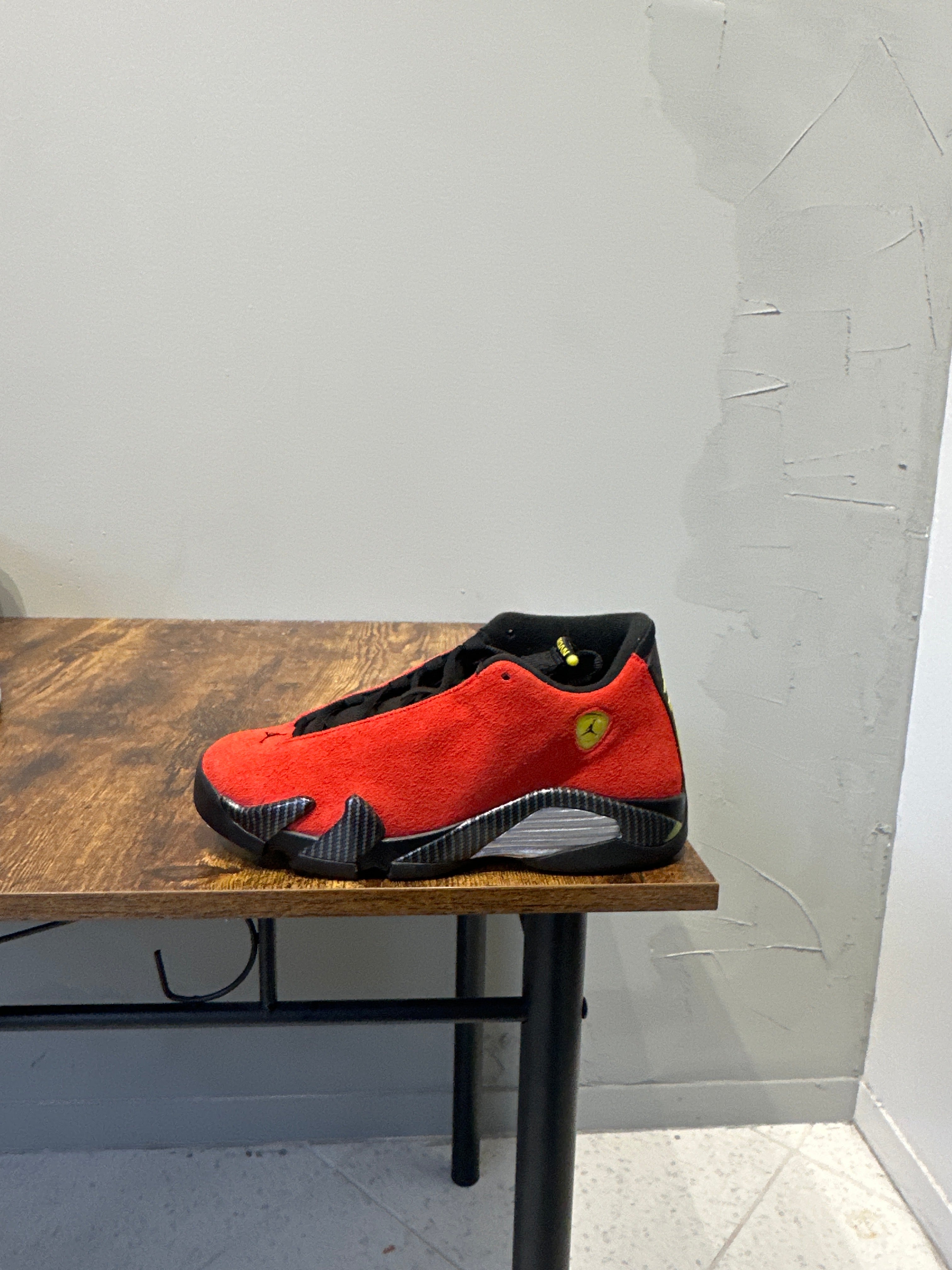 Air Jordan 14 "Ferrari" (GS) (Pre-Owned)