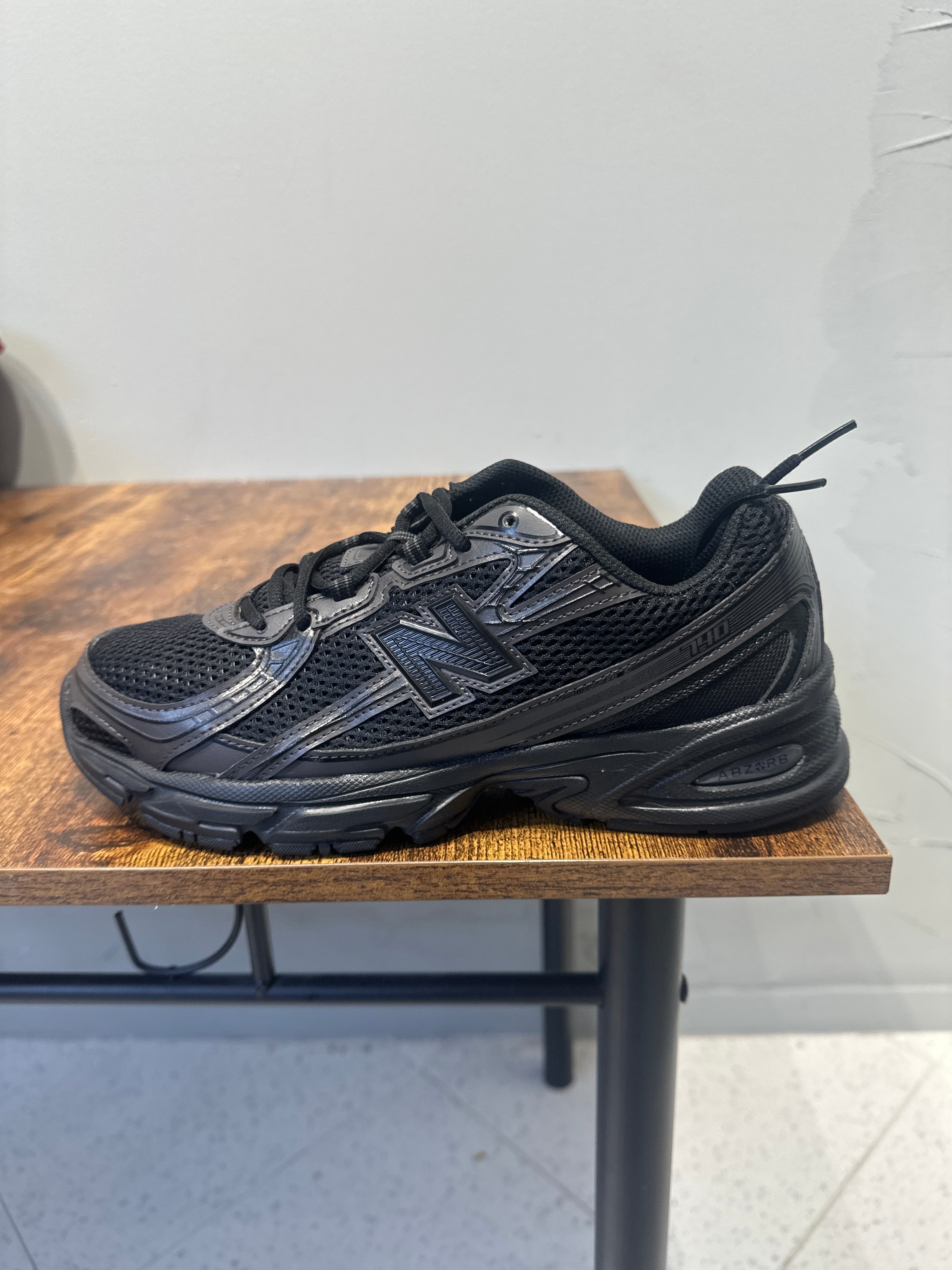 New Balance 740 "Triple Black" (Pre-Owned)