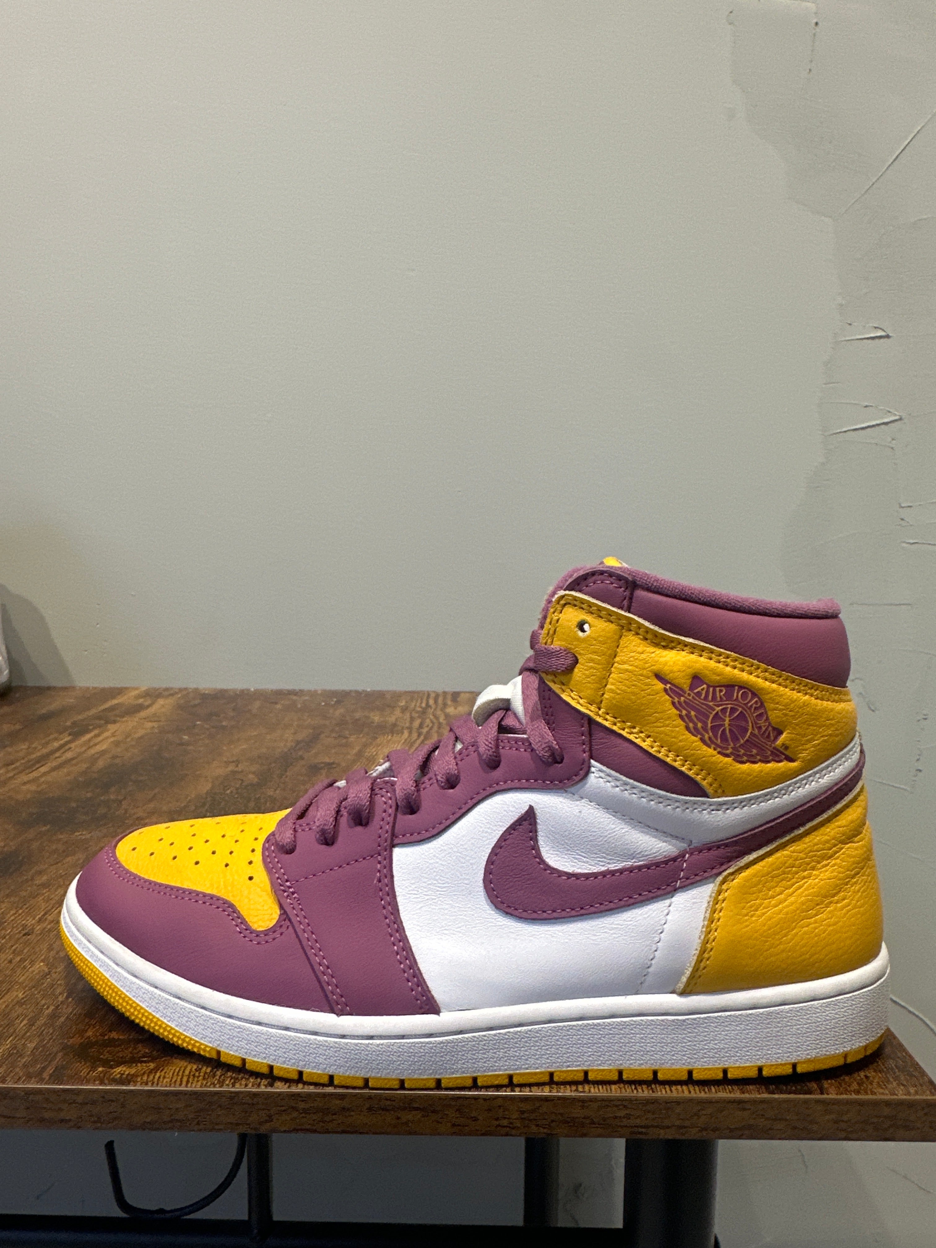 Air Jordan 1 High "Brotherhood" (pre-owned)
