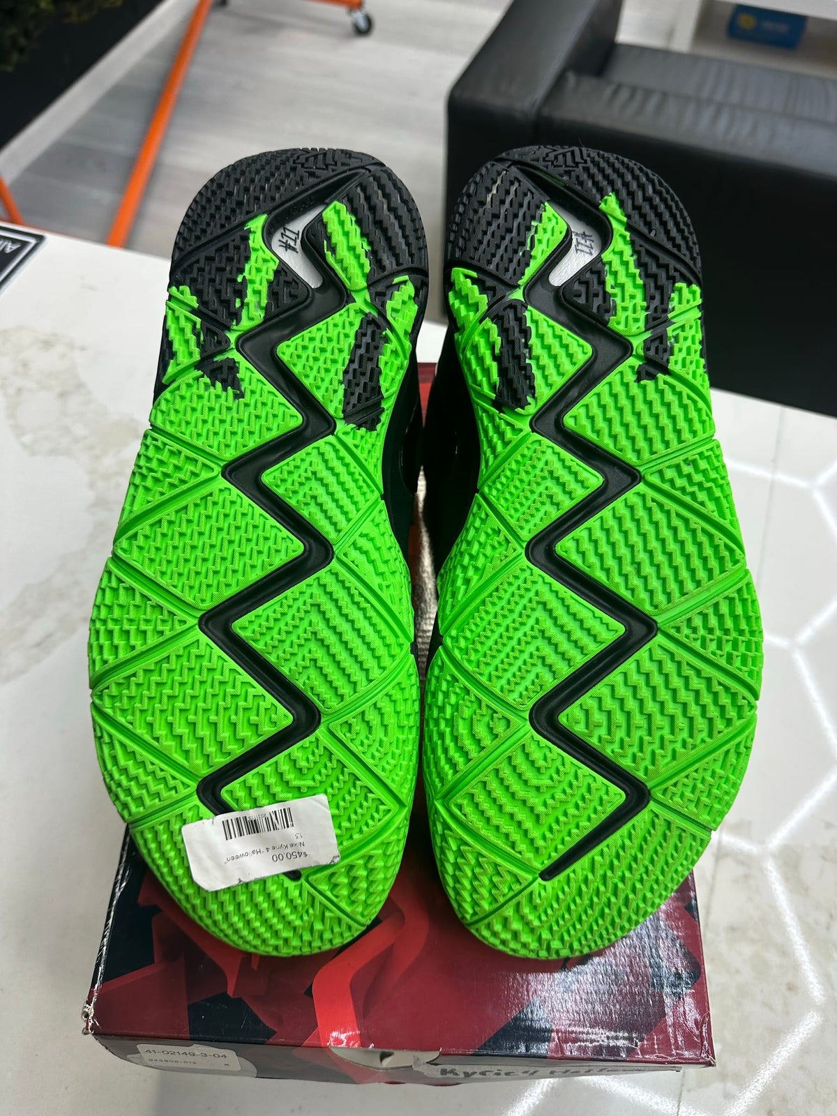 Nike Kyrie 4 Halloween