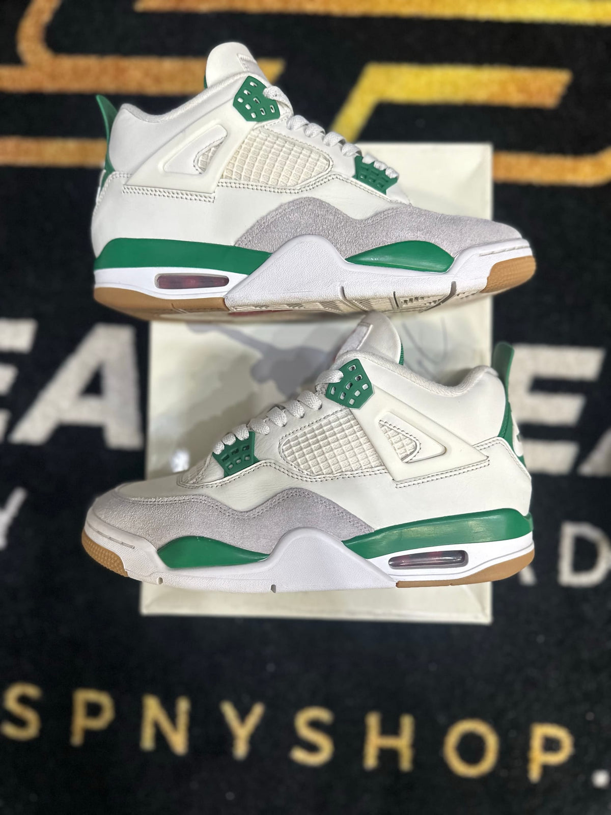 Air Jordan 4 Retro SB Pine Green