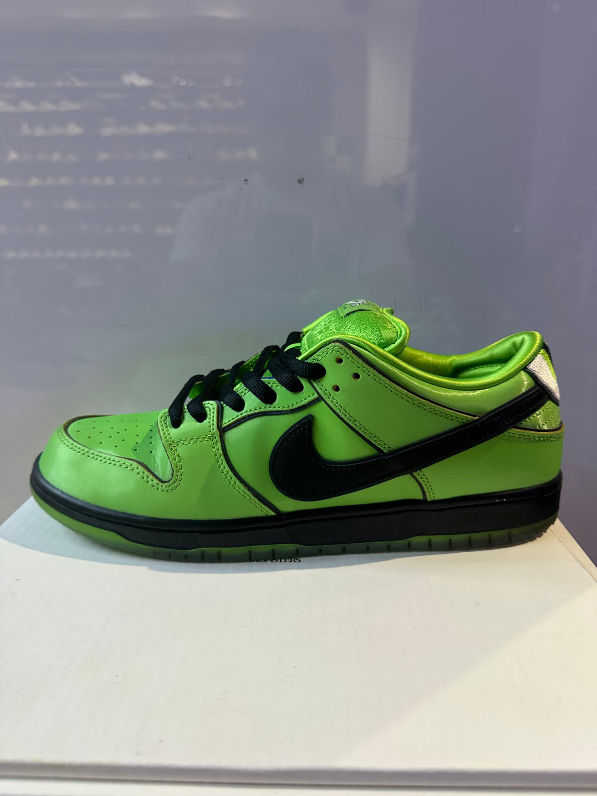Nike Dunk Low X Powderpuff girls "Butter Cup"(Pre-Owned)