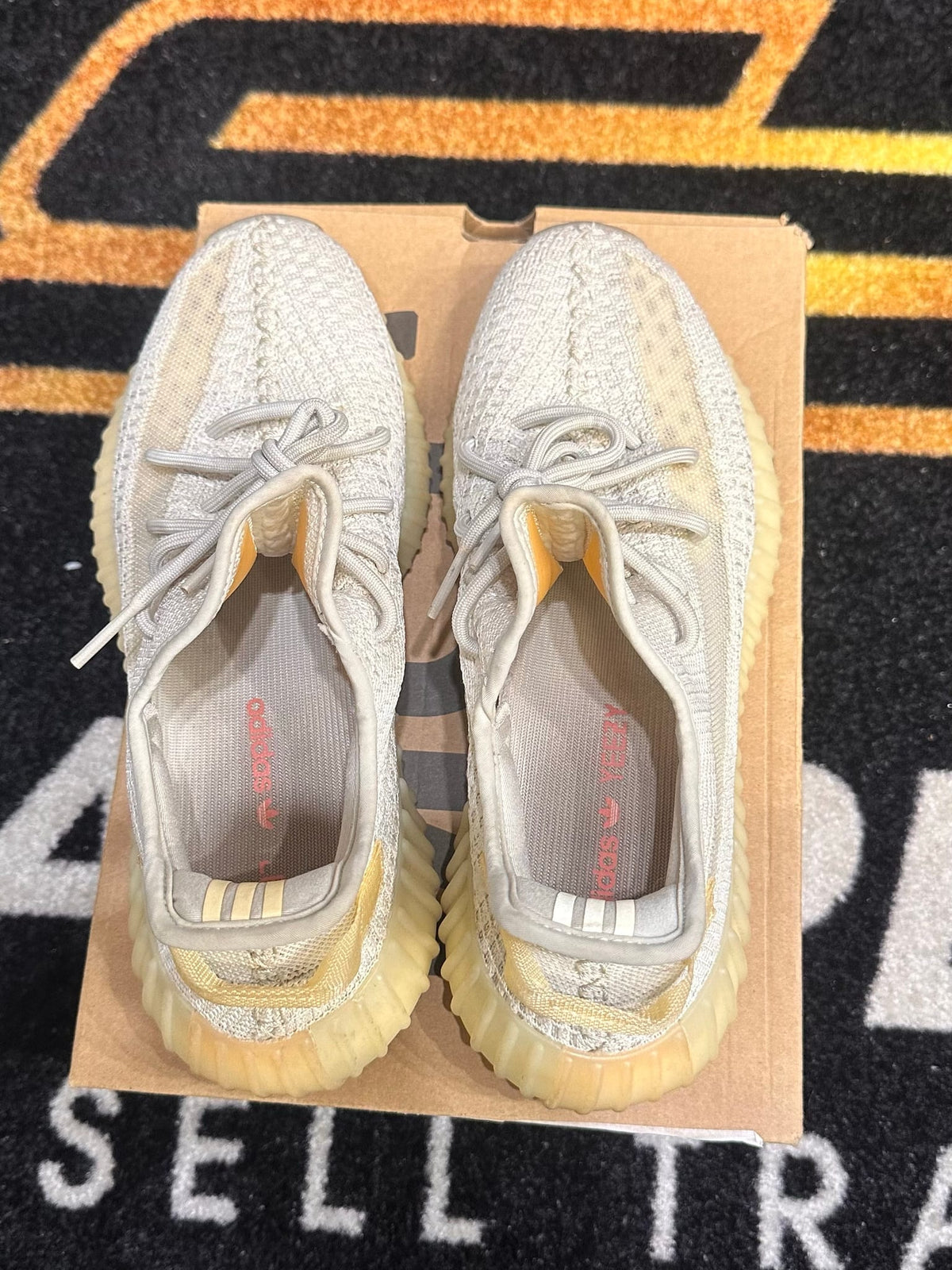 adidas Yeezy Boost 350 V2 Light