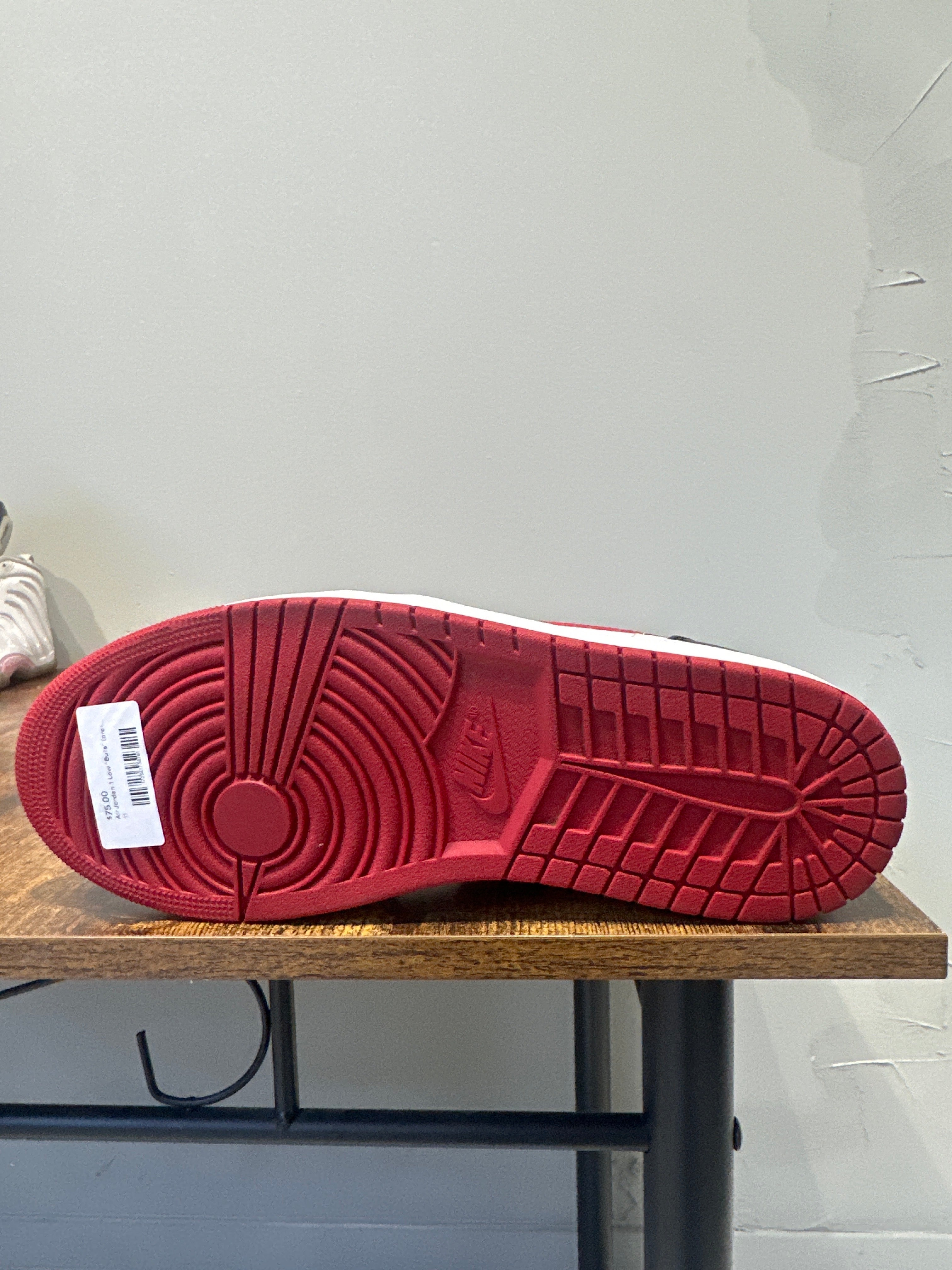 Air Jordan 1 Low "Bulls" (pre-owned)